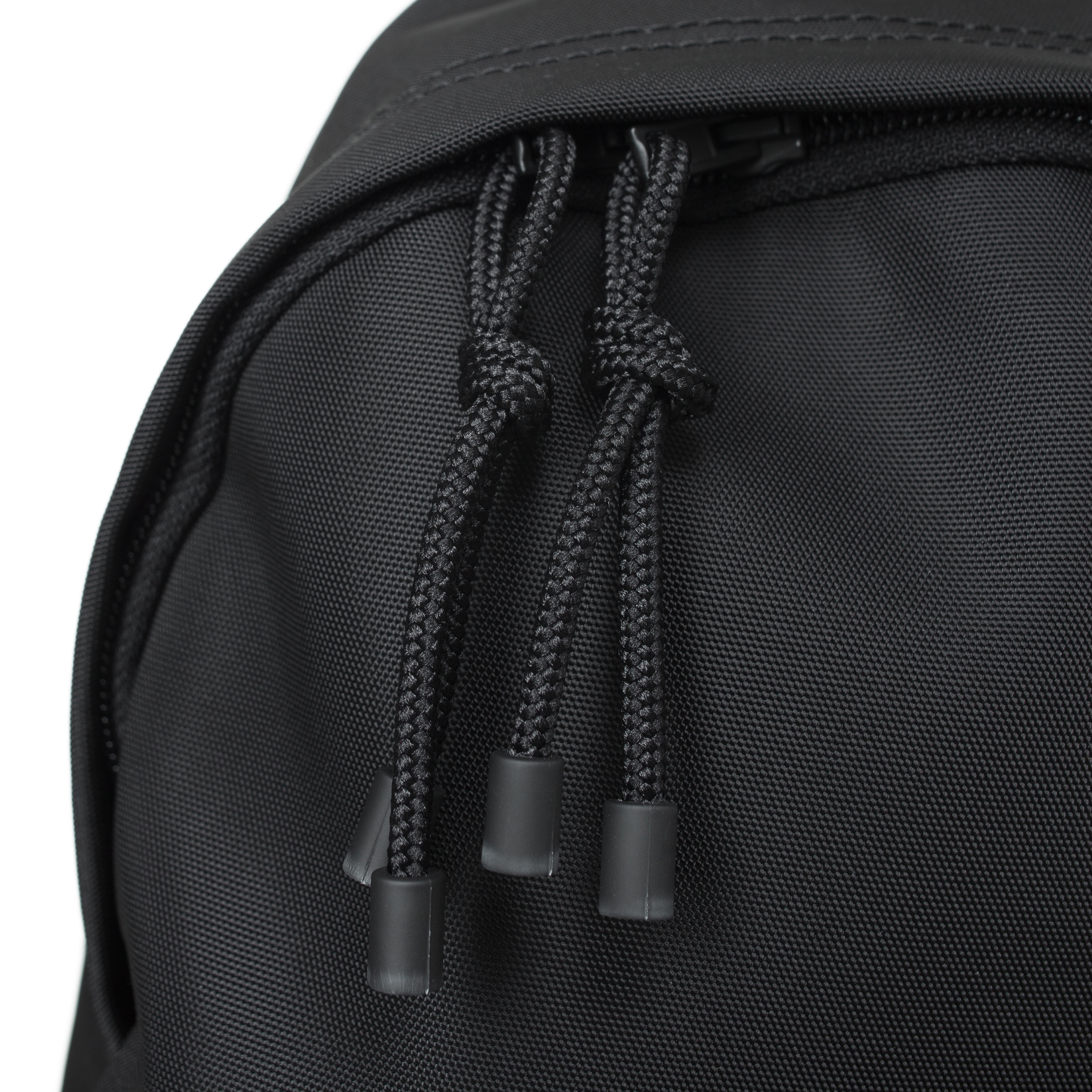 Черный рюкзак с логотипом VETEMENTS UE54BA260B/1102, размер One Size UE54BA260B/1102 - фото 5