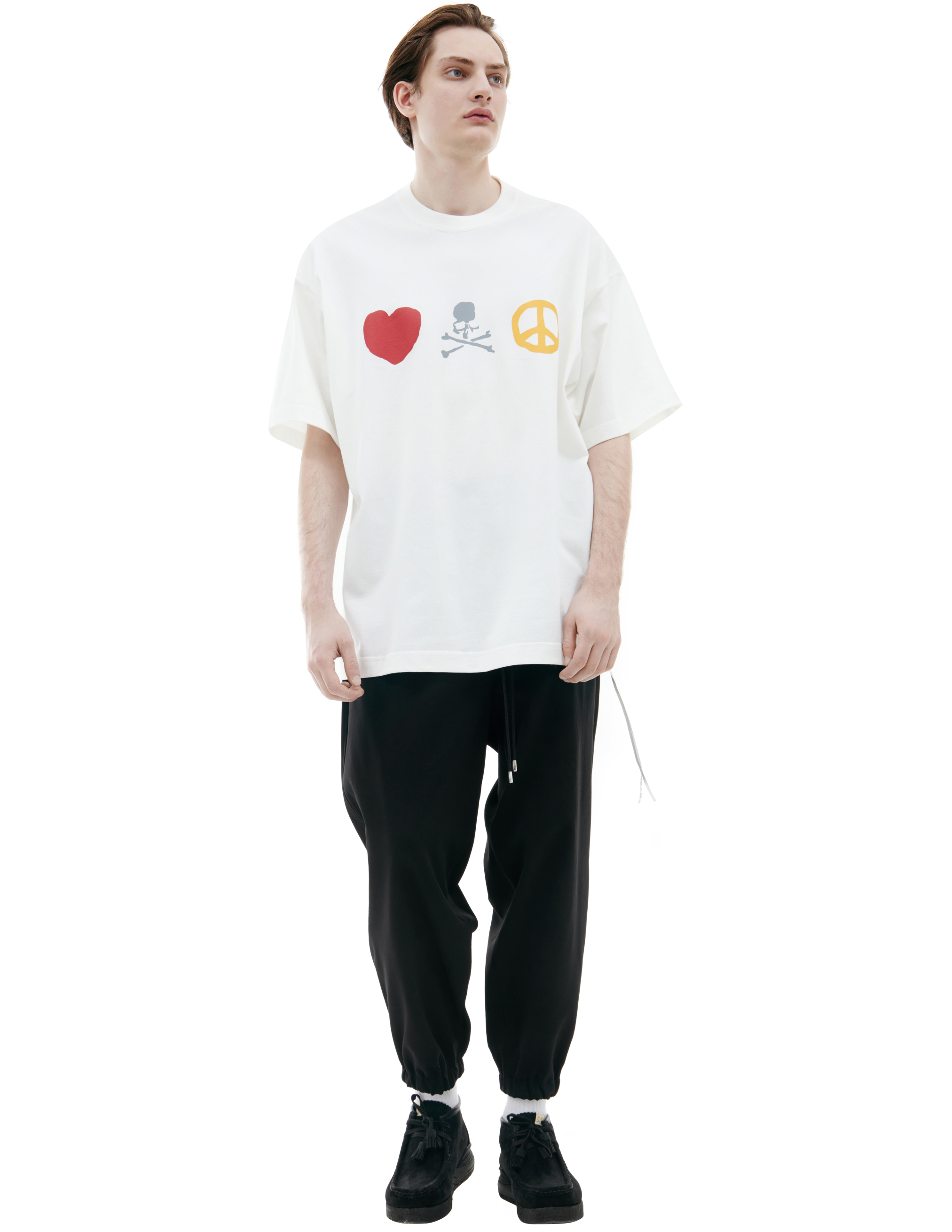 Белая футболка с принтом