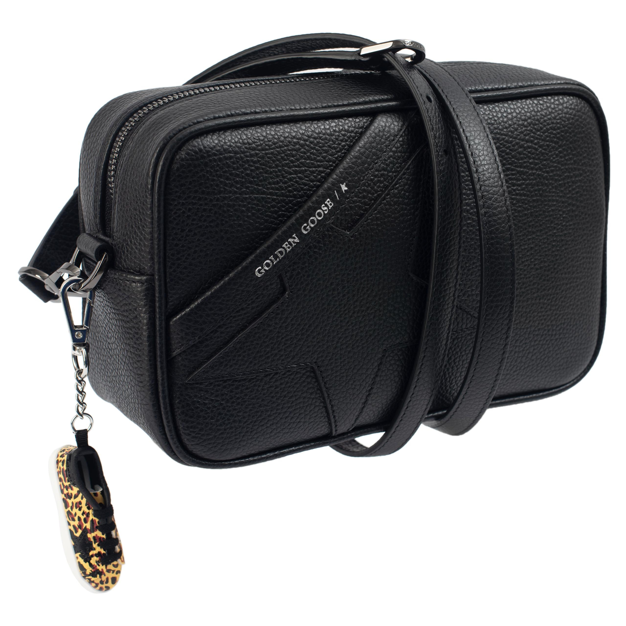 Черная кожаная сумка с брелоком Golden Goose GWA00101/A000101/90100, размер One Size