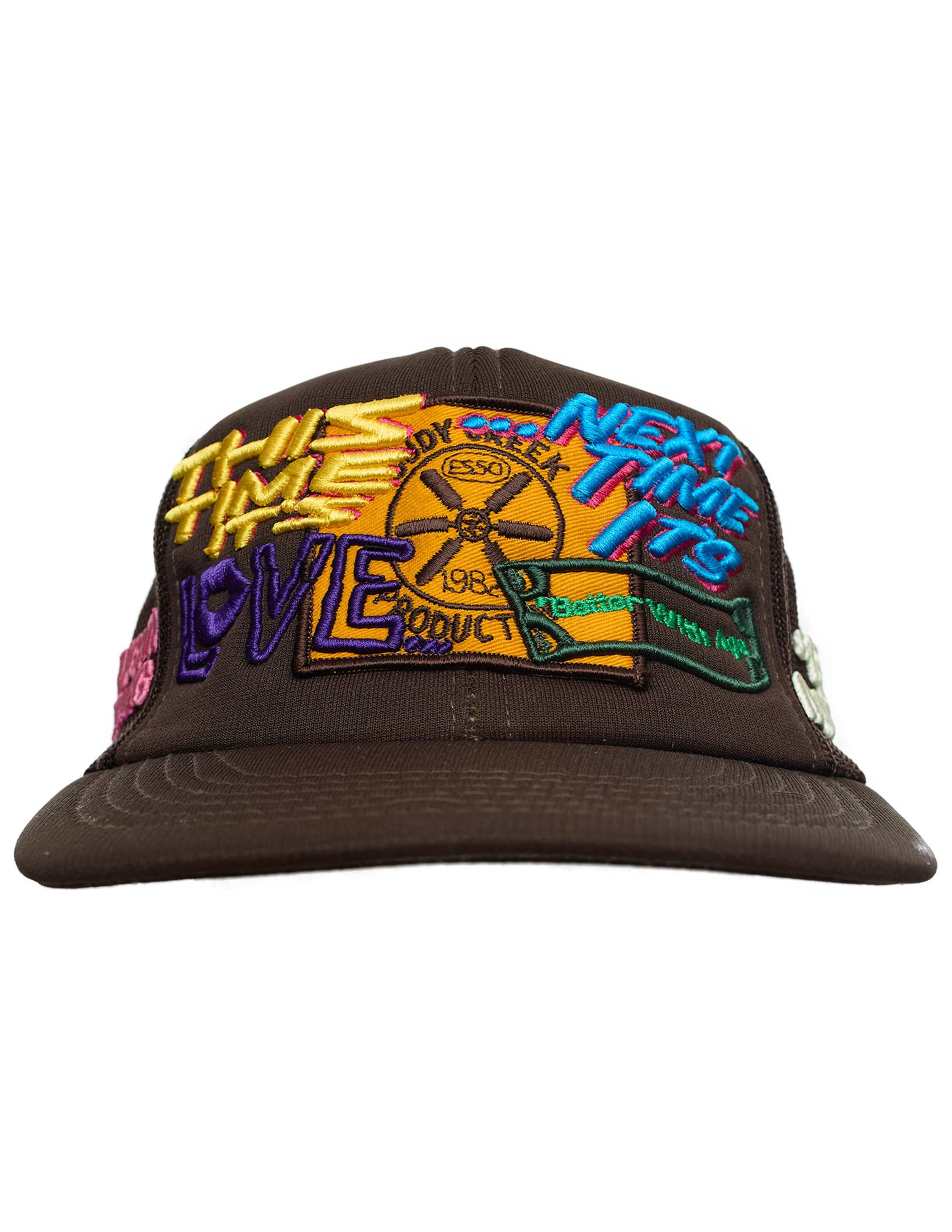 Кепка с нашивками 36900₽