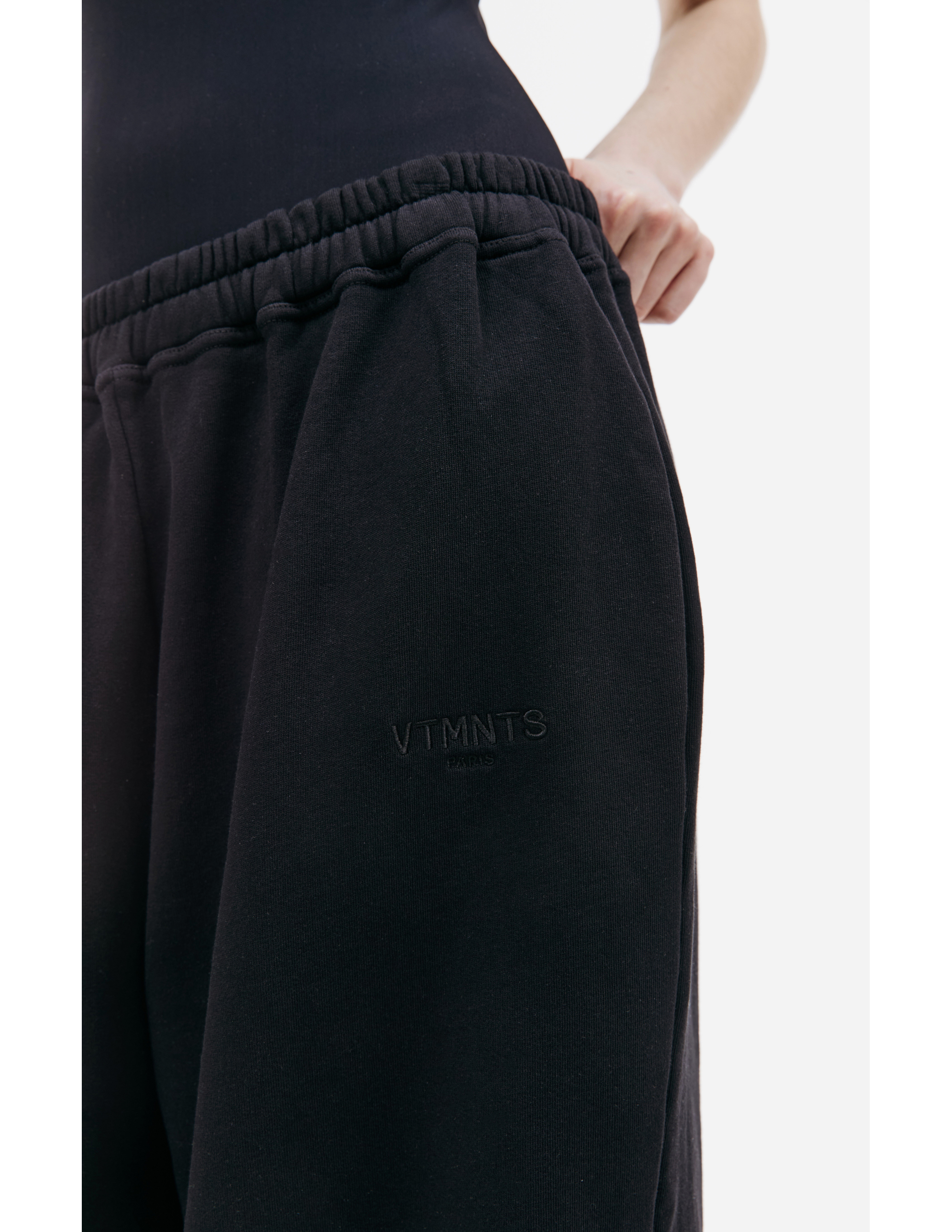 Широкие брюки с вышитым логотипом VTMNTS VL20SP100B/1600, размер L;XL VL20SP100B/1600 - фото 5