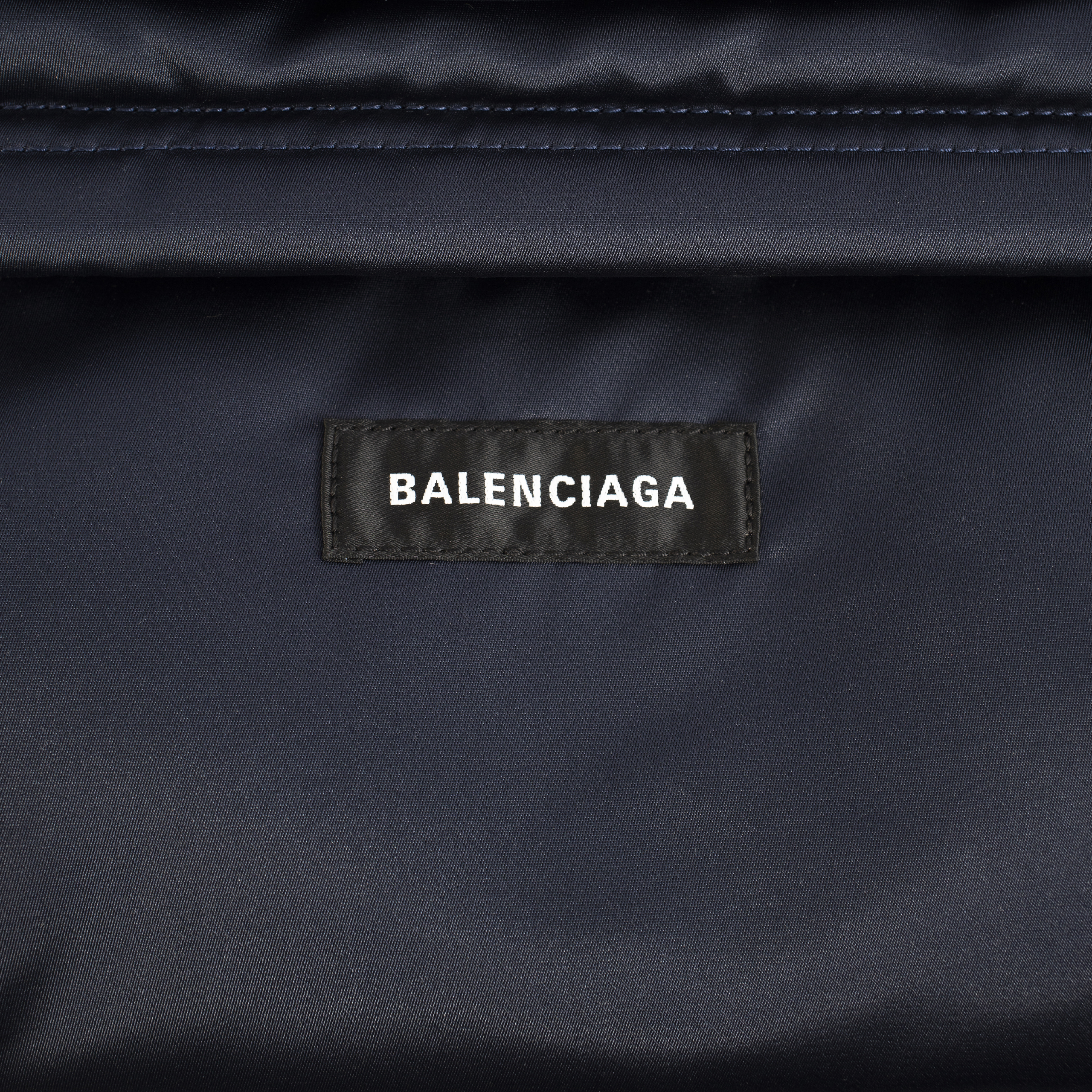 Поясная сумка Oversize XXL Balenciaga 661862/2HM3T/4623, размер One Size 661862/2HM3T/4623 - фото 6