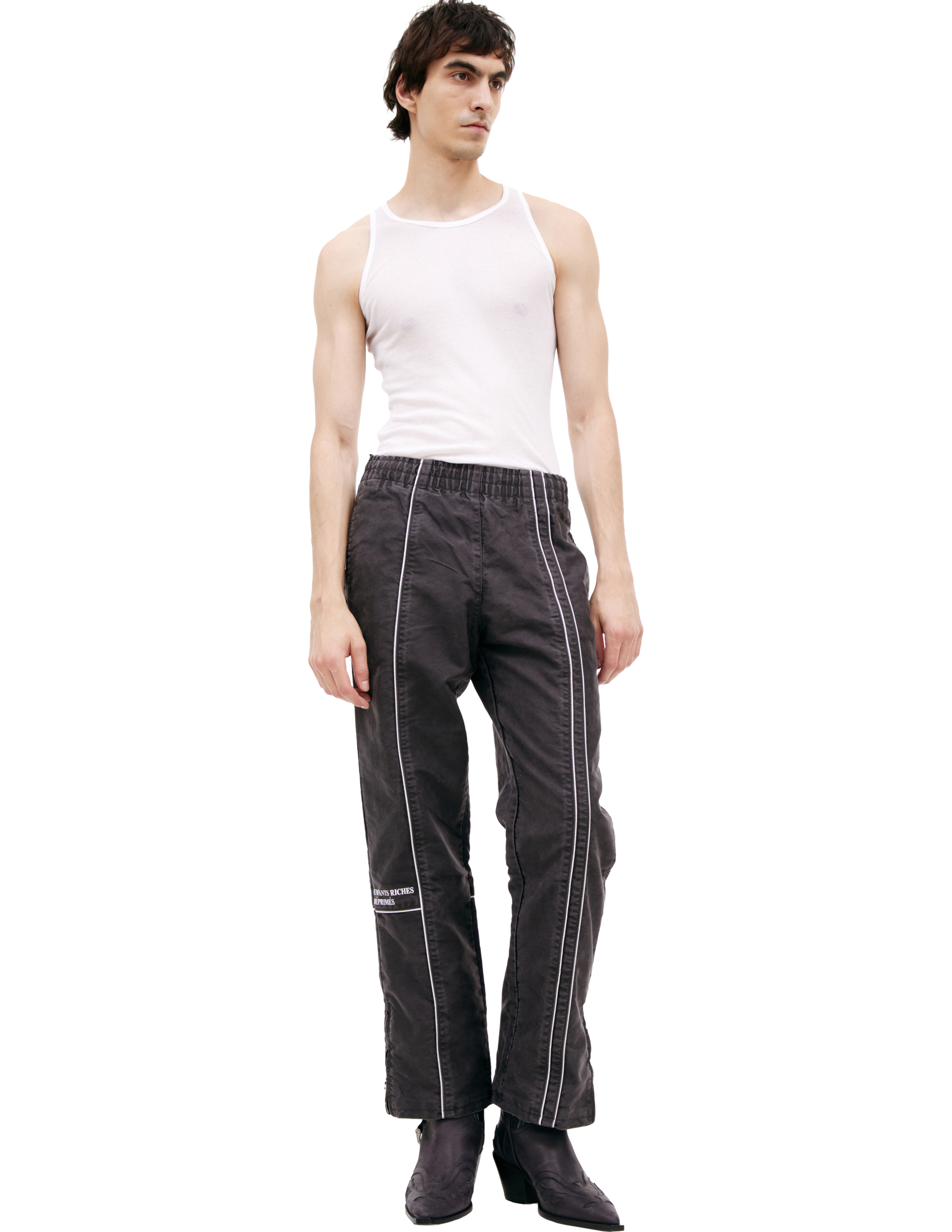 Брюки с вышитым логотипом