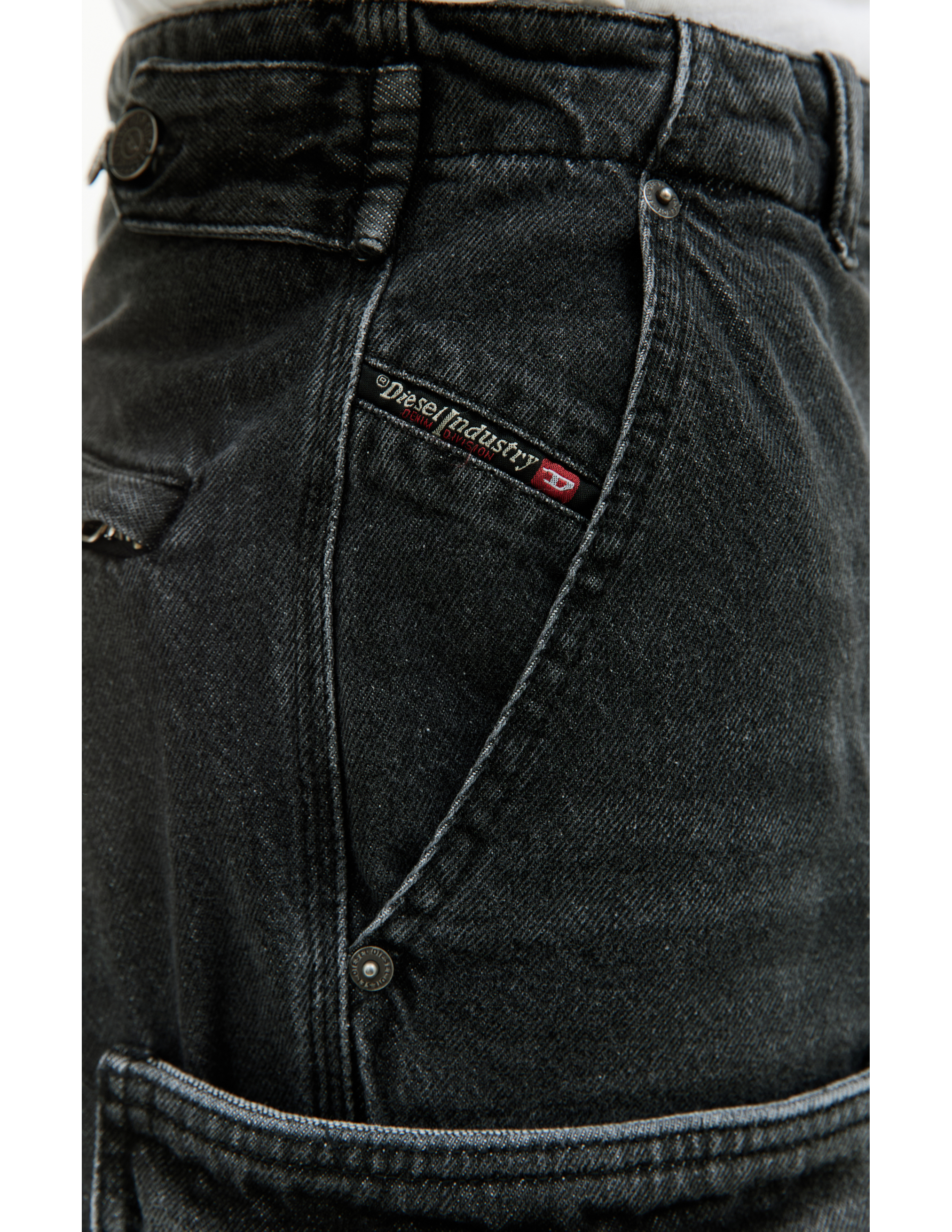 Прямые джинсы D-Fish с карманами Diesel A114190HLAA02, размер 26;28;30;38 - фото 5