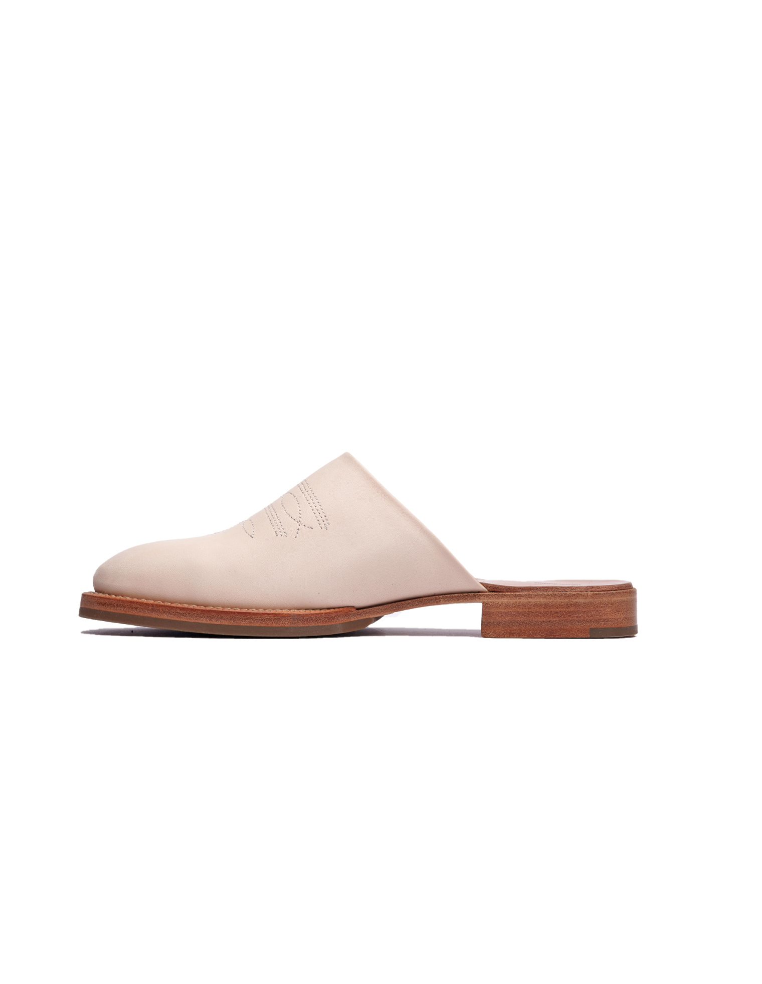 Hender Scheme Мюли Cheak из кожи с вышивкой