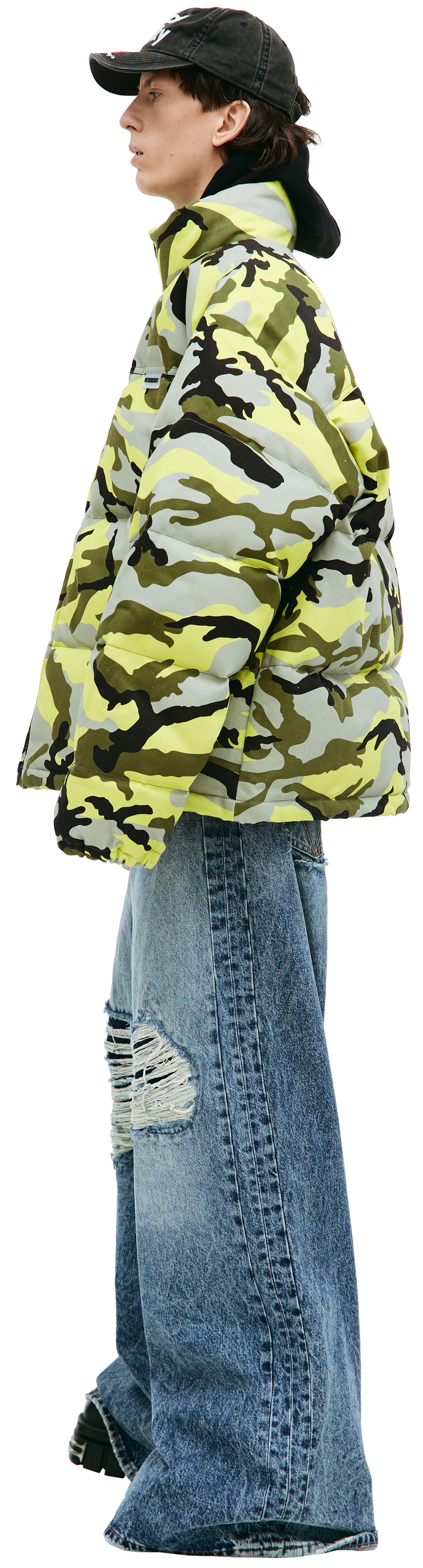 VETEMENTS Камуфляж пуховик с логотипом