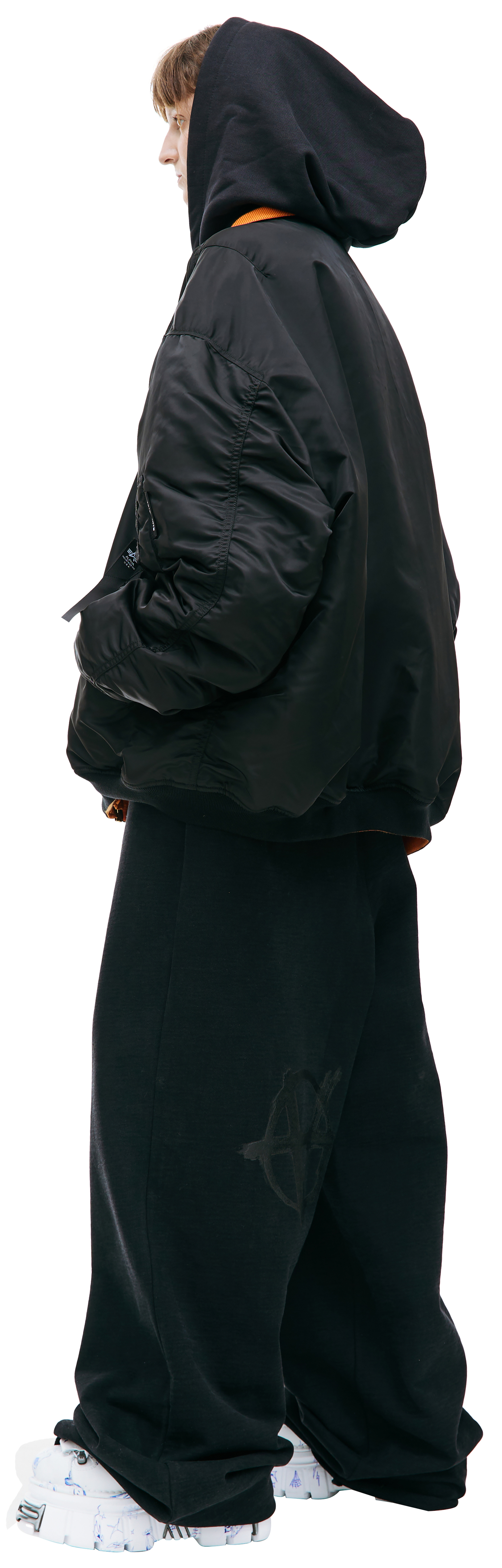 VETEMENTS Двусторонний бомбер VETEMENTS x Alpha Industries с капюшоном