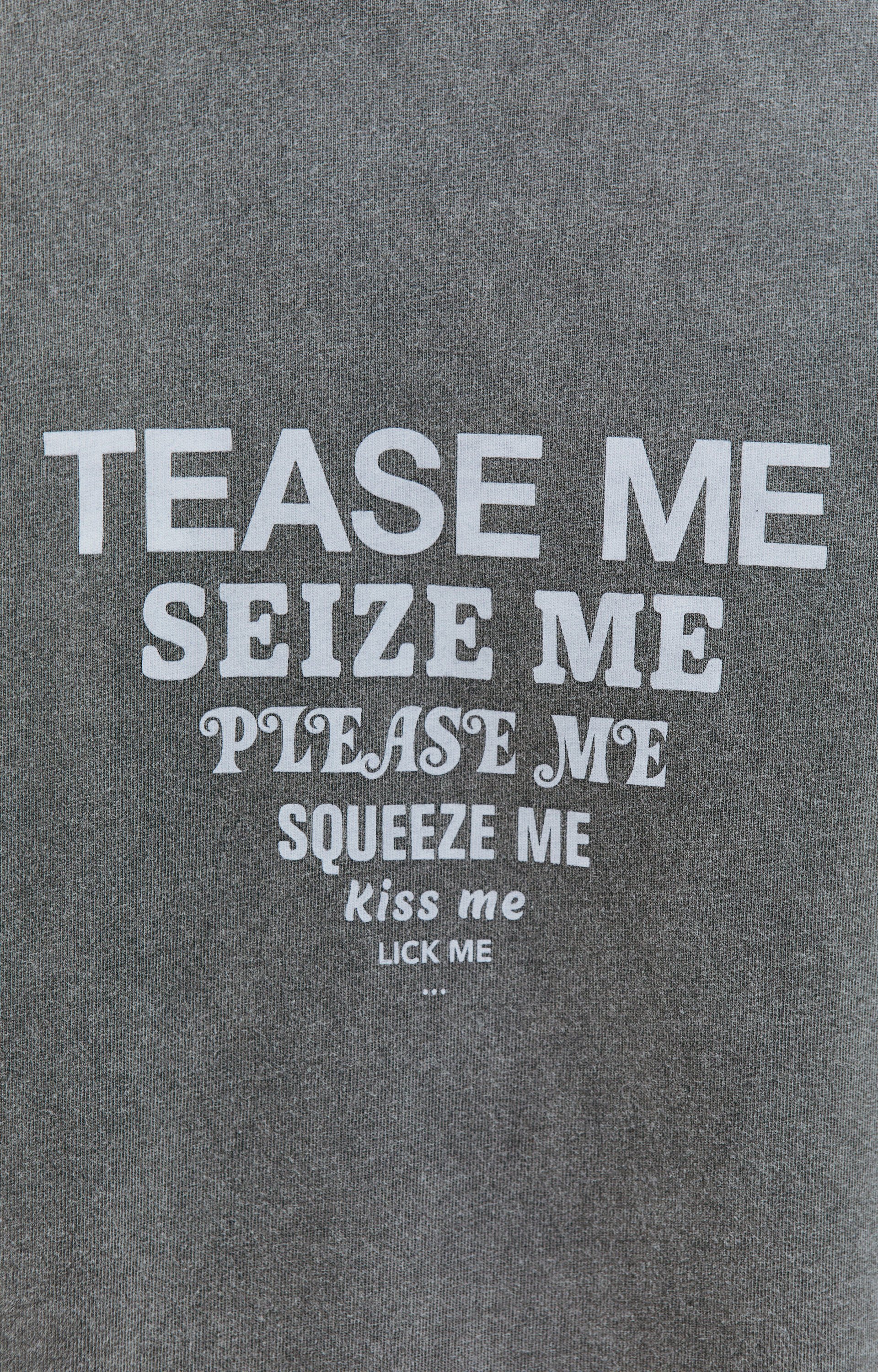 VETEMENTS Оверсайз футболка \'Tease me\'