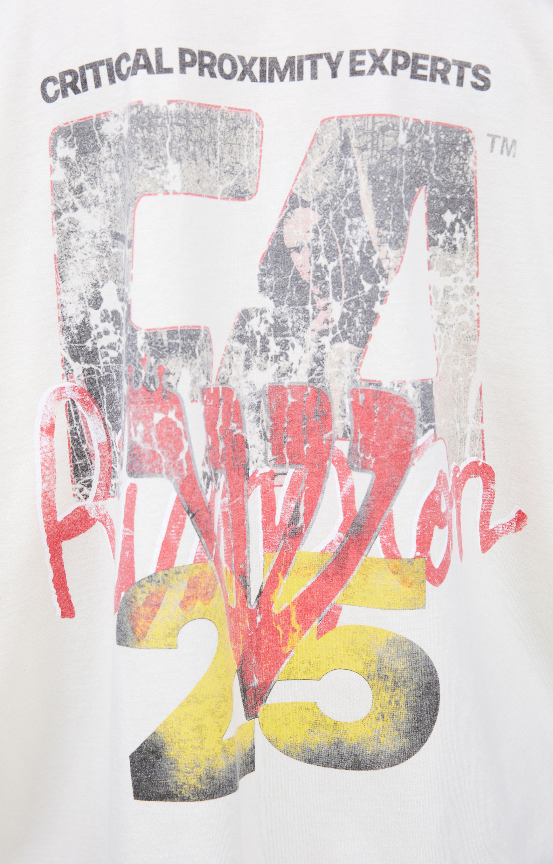 RRR123 Белый лонгслив с принтом