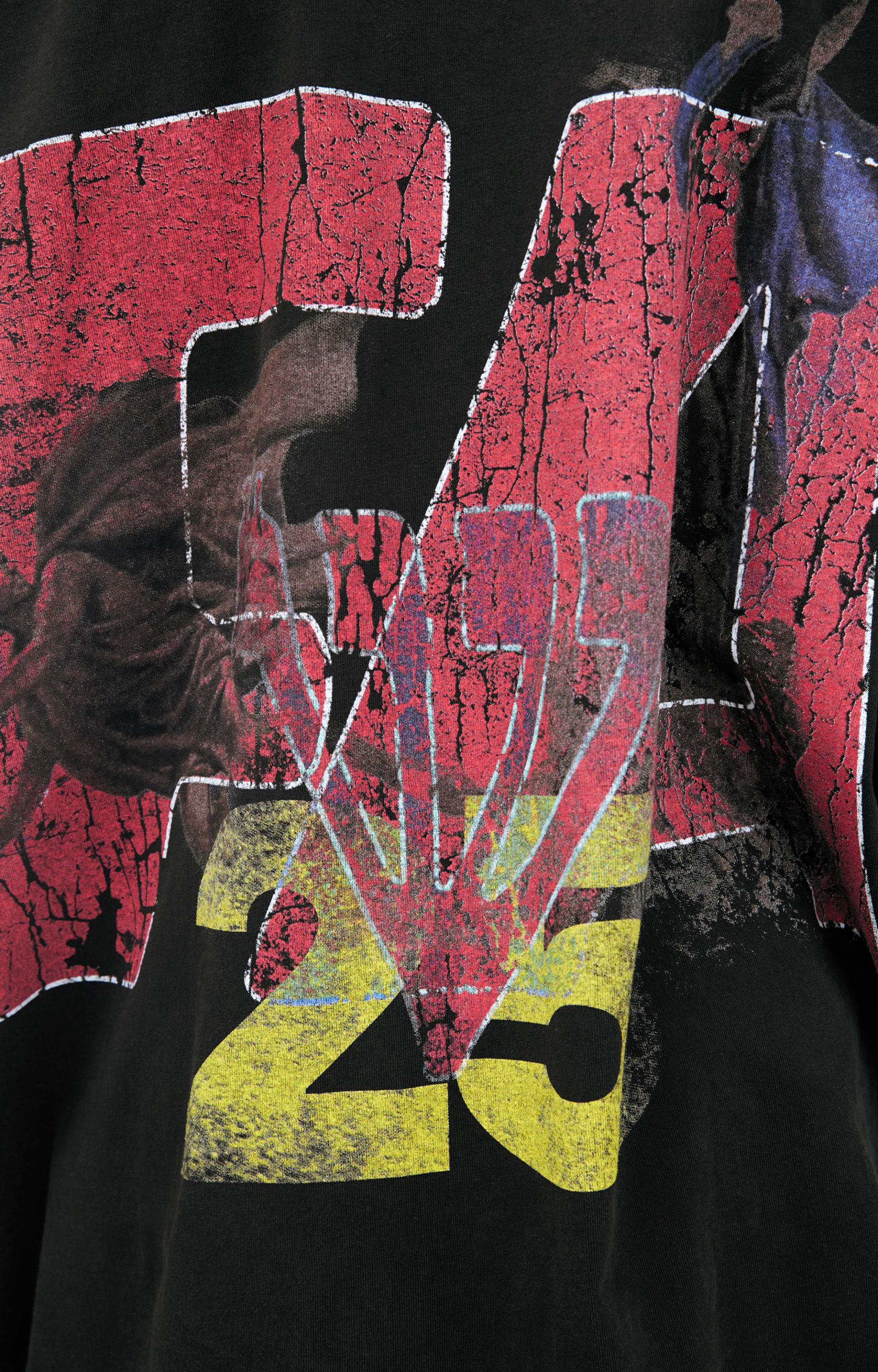 RRR123 Черный лонгслив с принтом