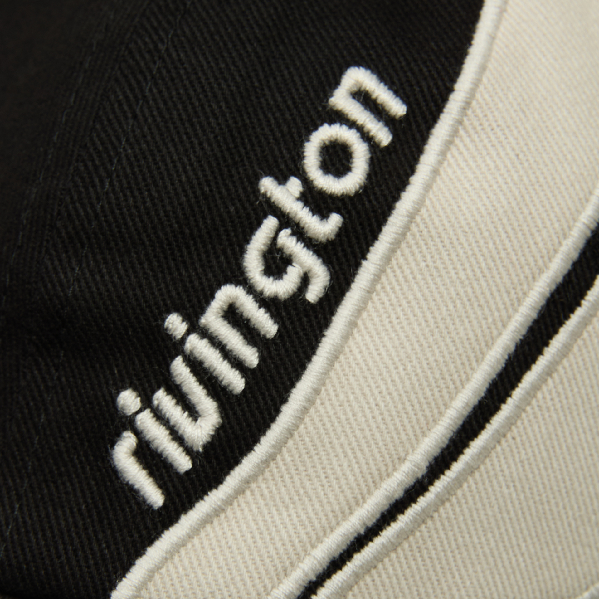 RRR123 Кепка с вышитым логотипом