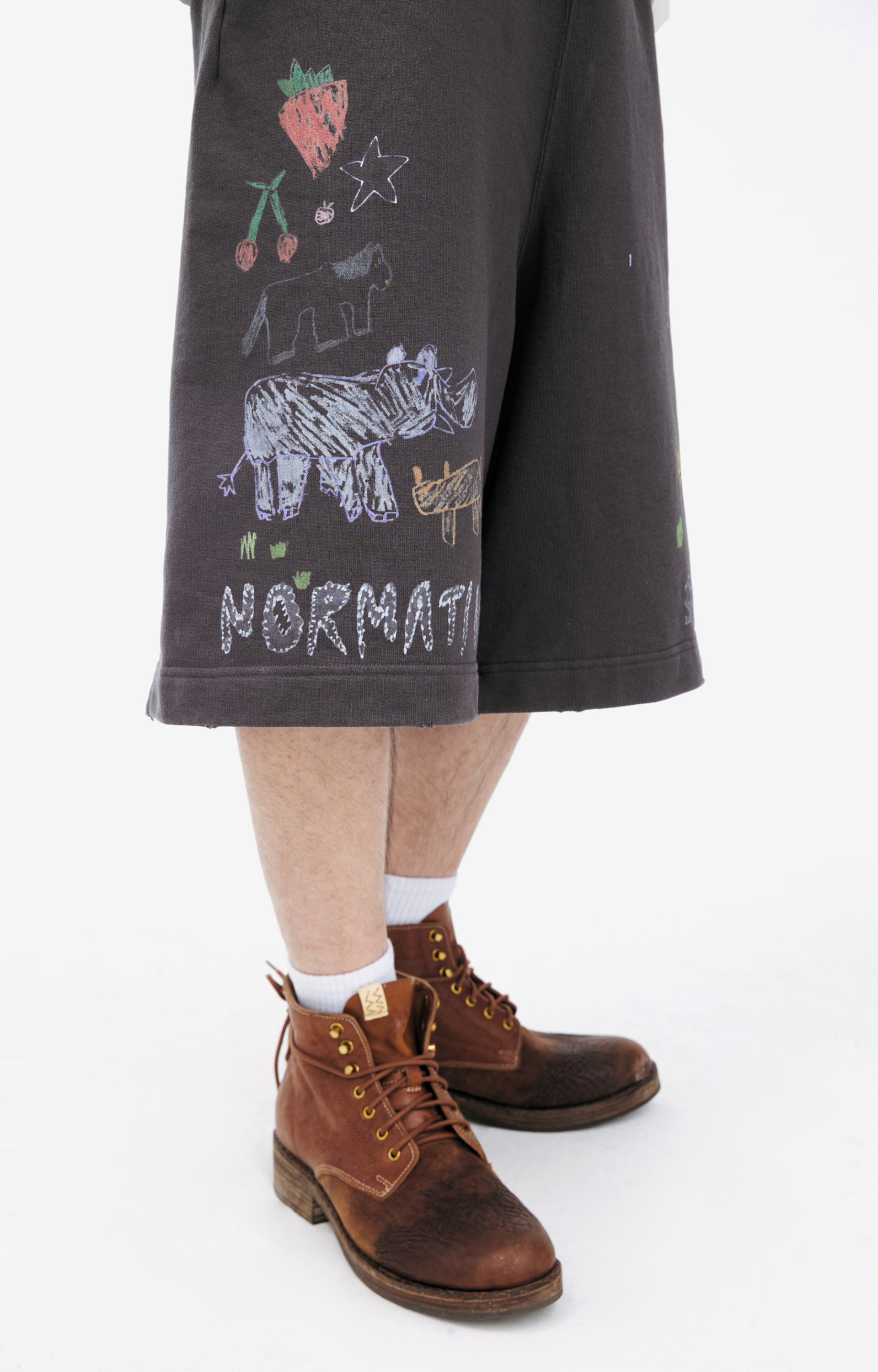 Maison Mihara Yasuhiro Хлопковые шорты с принтами