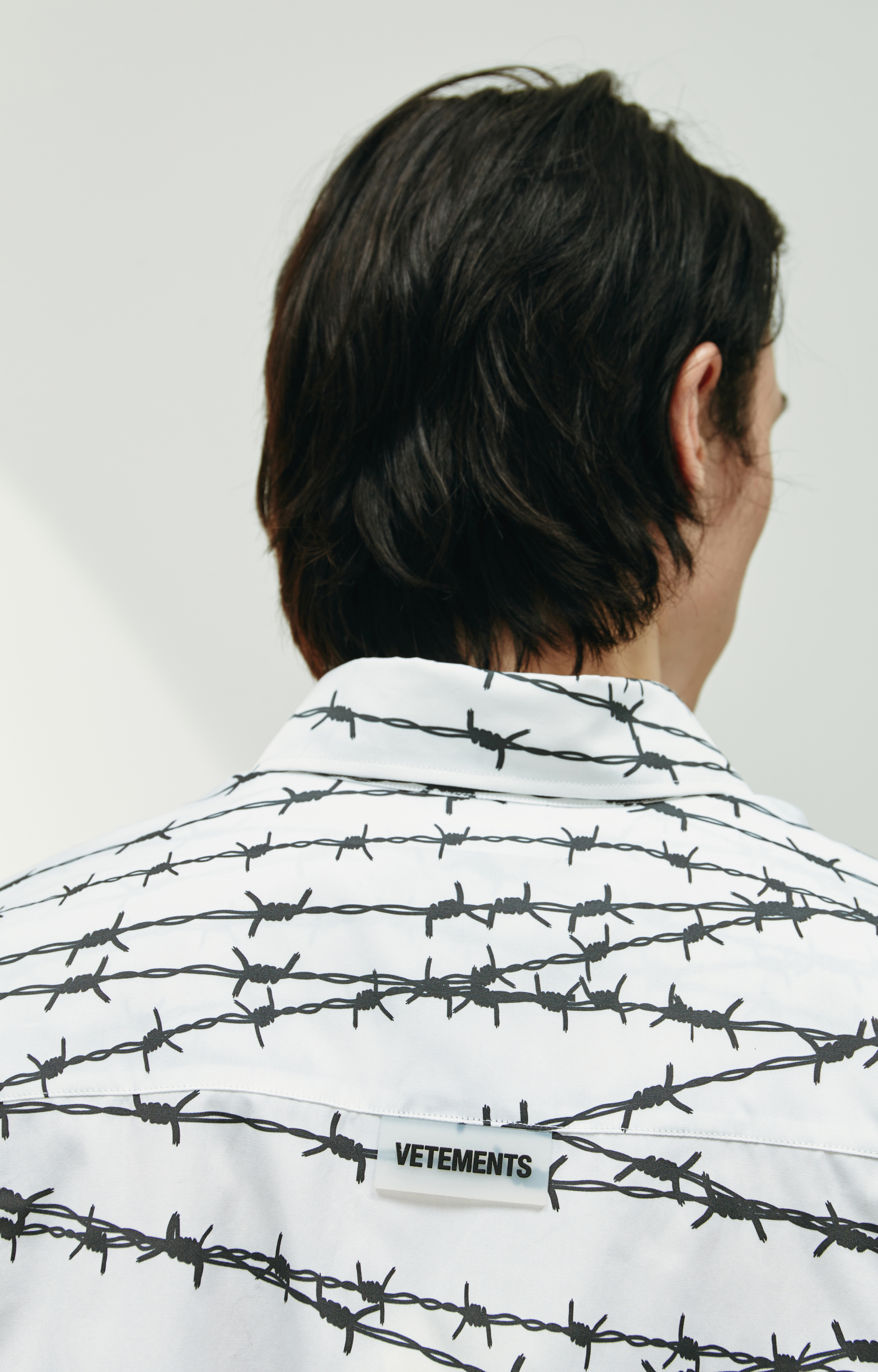 VETEMENTS Оверсайз рубашка с монопринтом