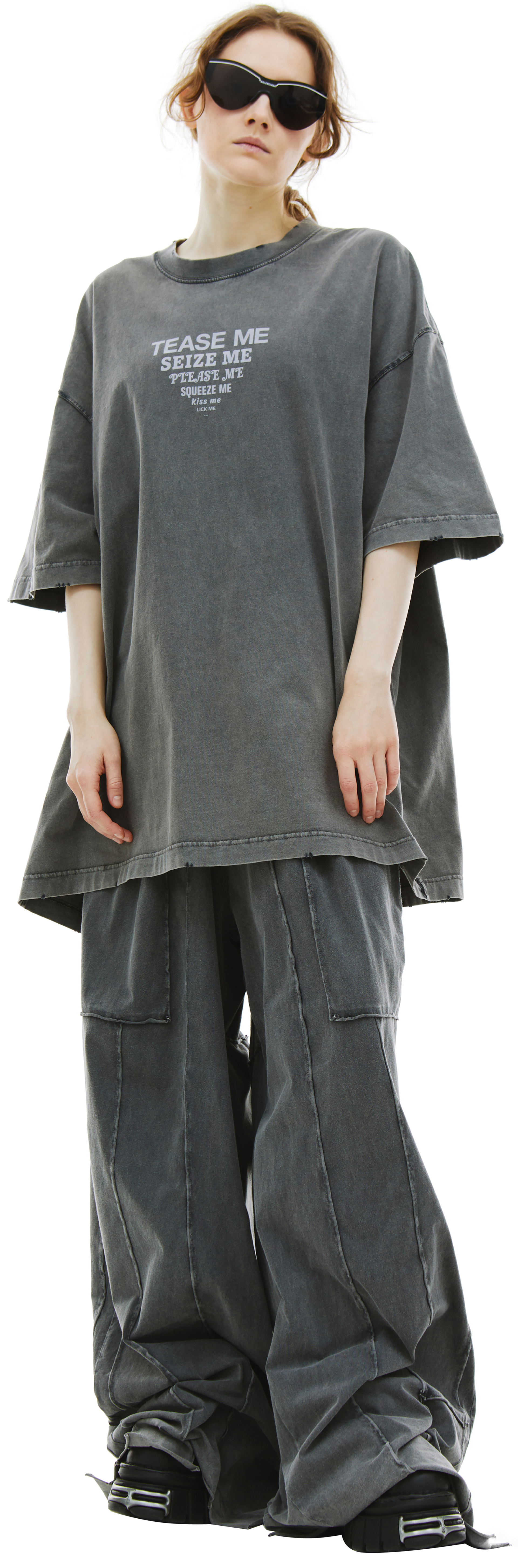 VETEMENTS Оверсайз футболка \'Tease me\'