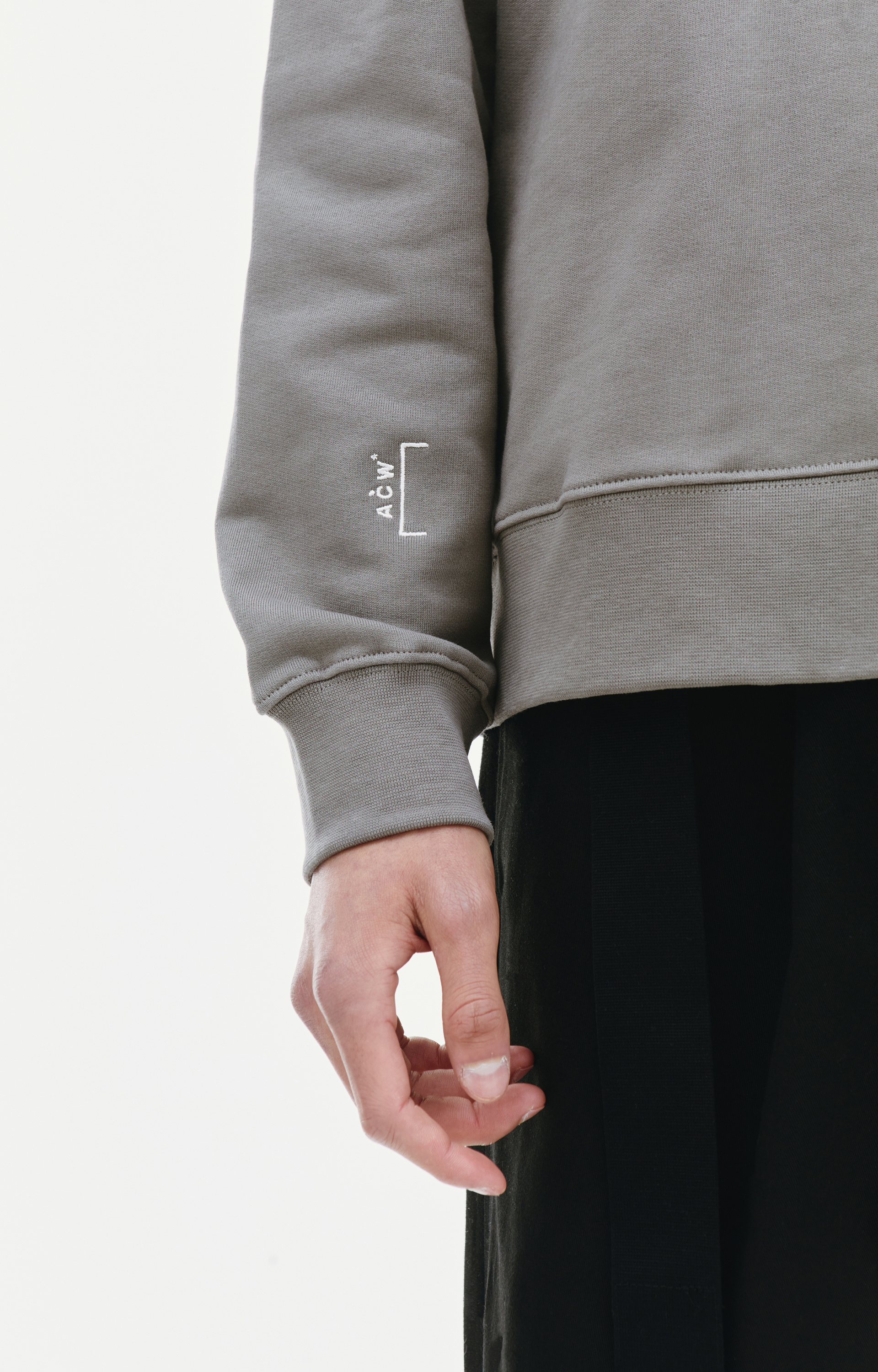 A-COLD-WALL* Свитшот с вышивкой логотипа