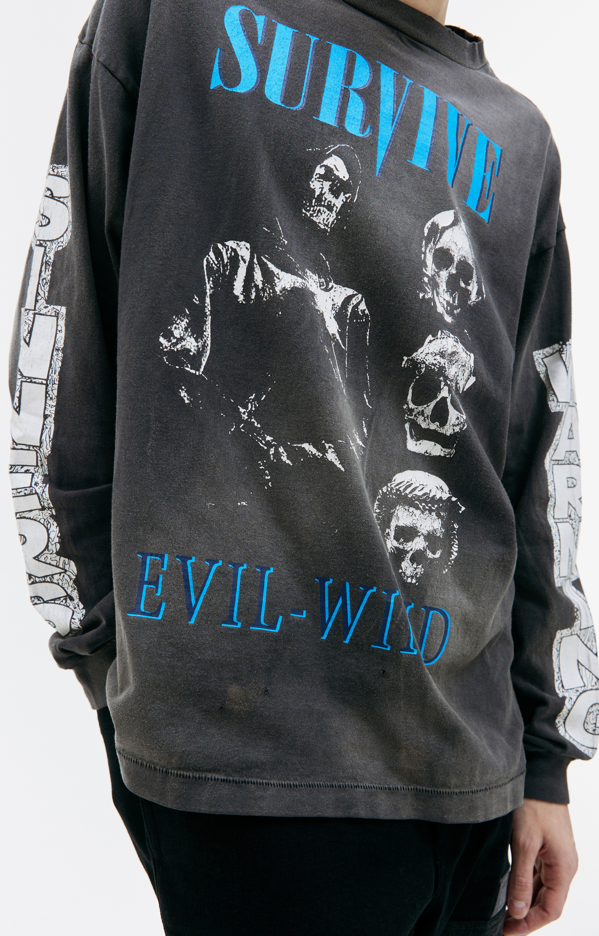 Saint Michael Лонгслив с принтом \'Survive\'