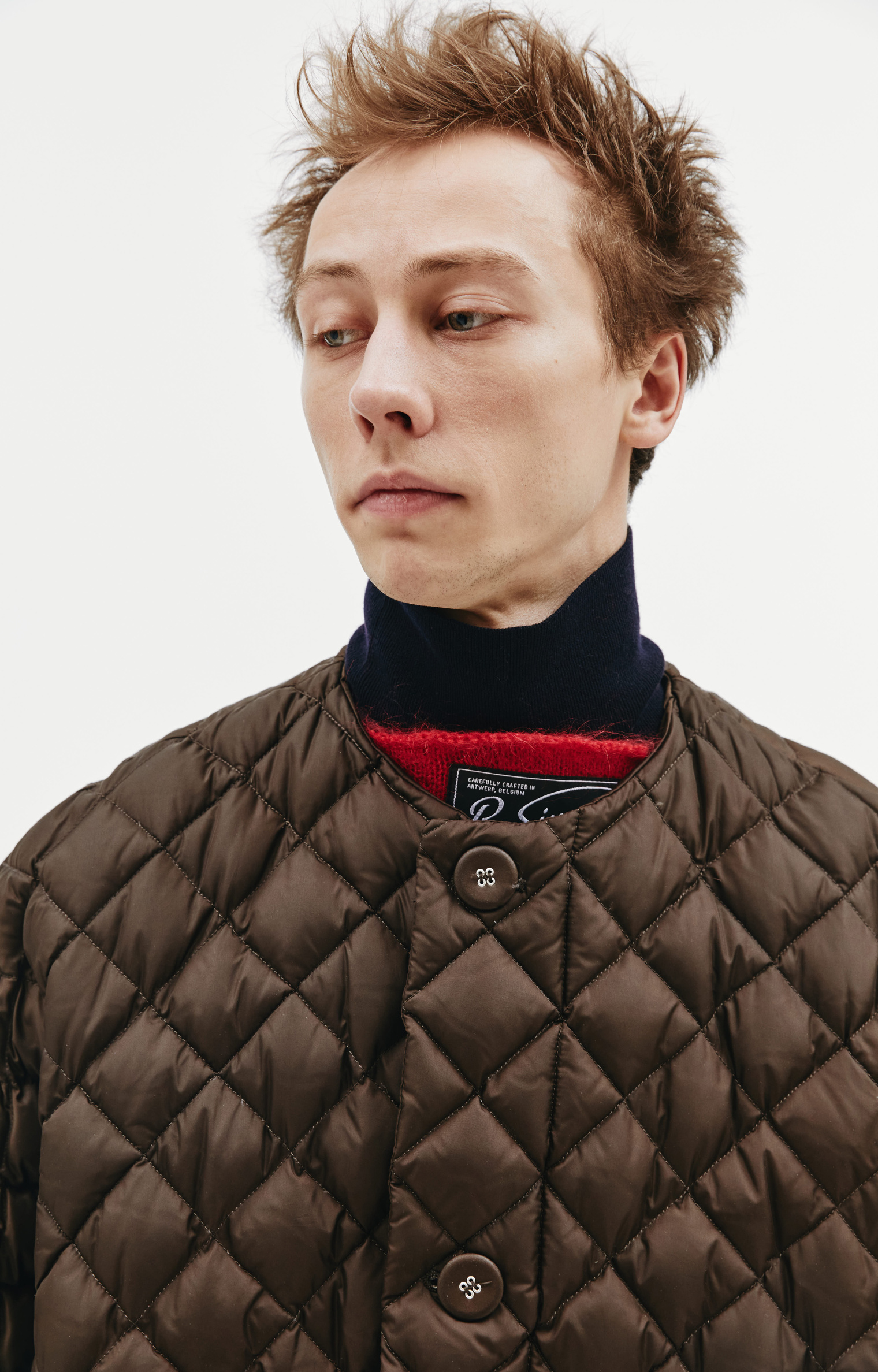 Raf Simons Стеганая оверсайз куртка в коричневом цвете