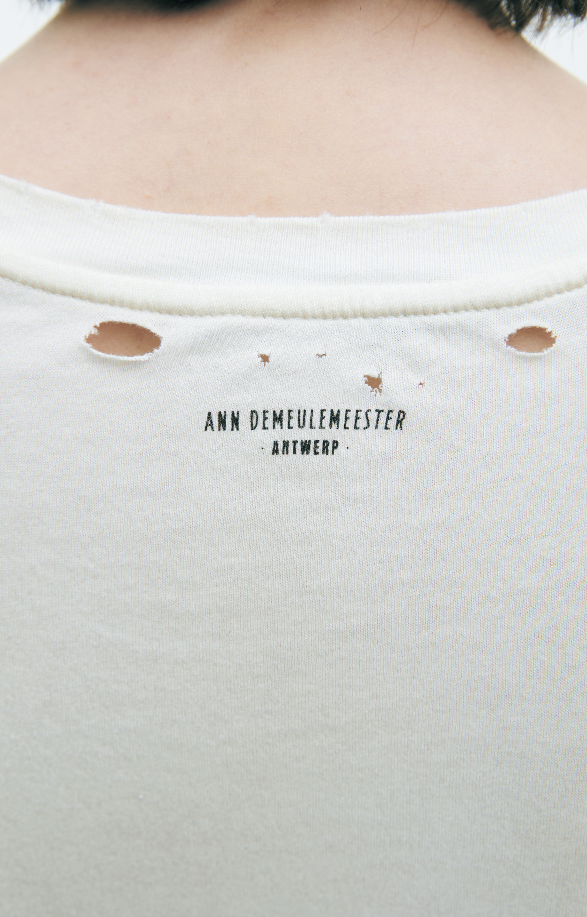 Ann Demeulemeester Хлопковая футболка с круглым вырезом