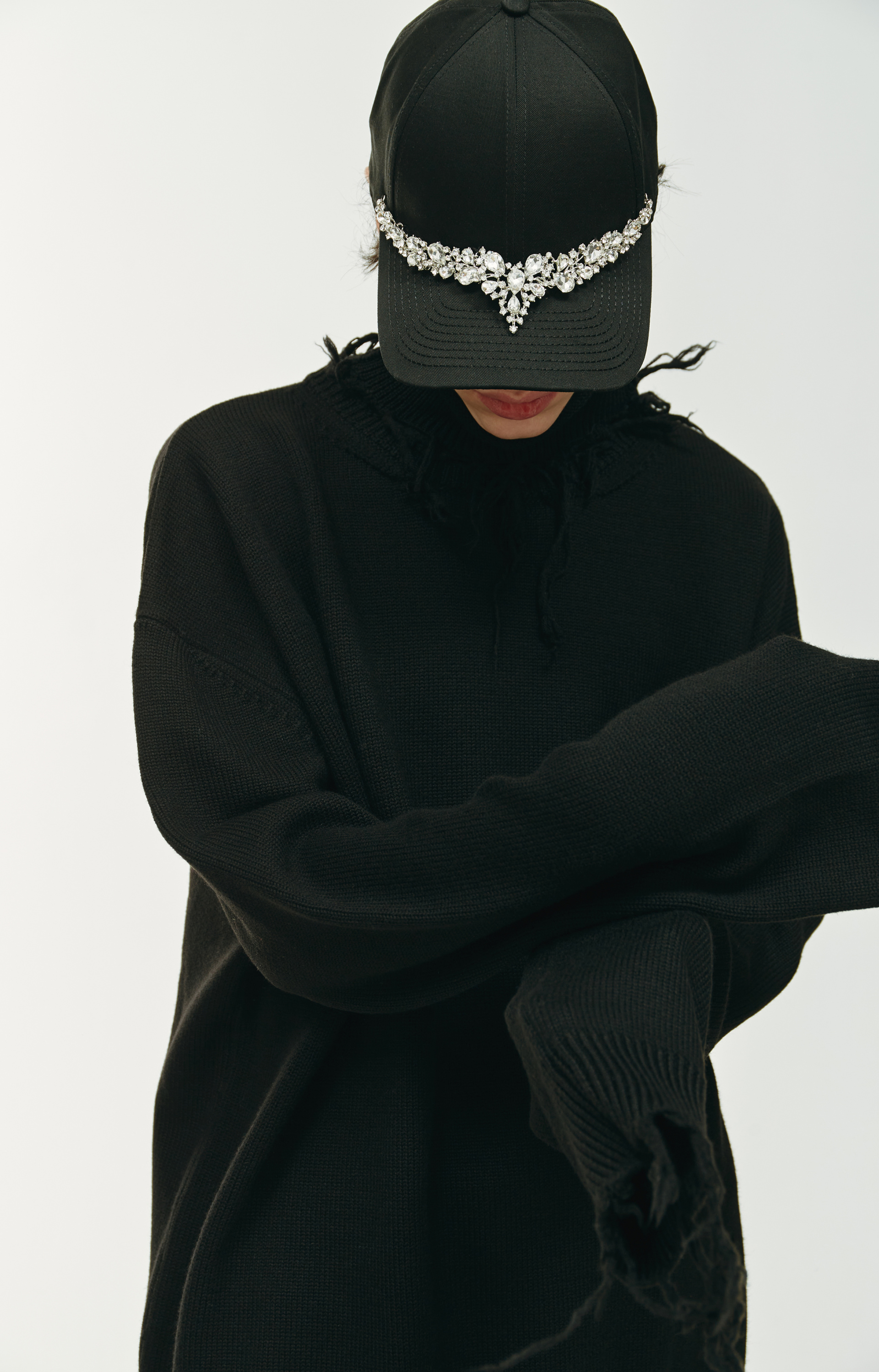 VETEMENTS Рваный свитер с высоким горлом