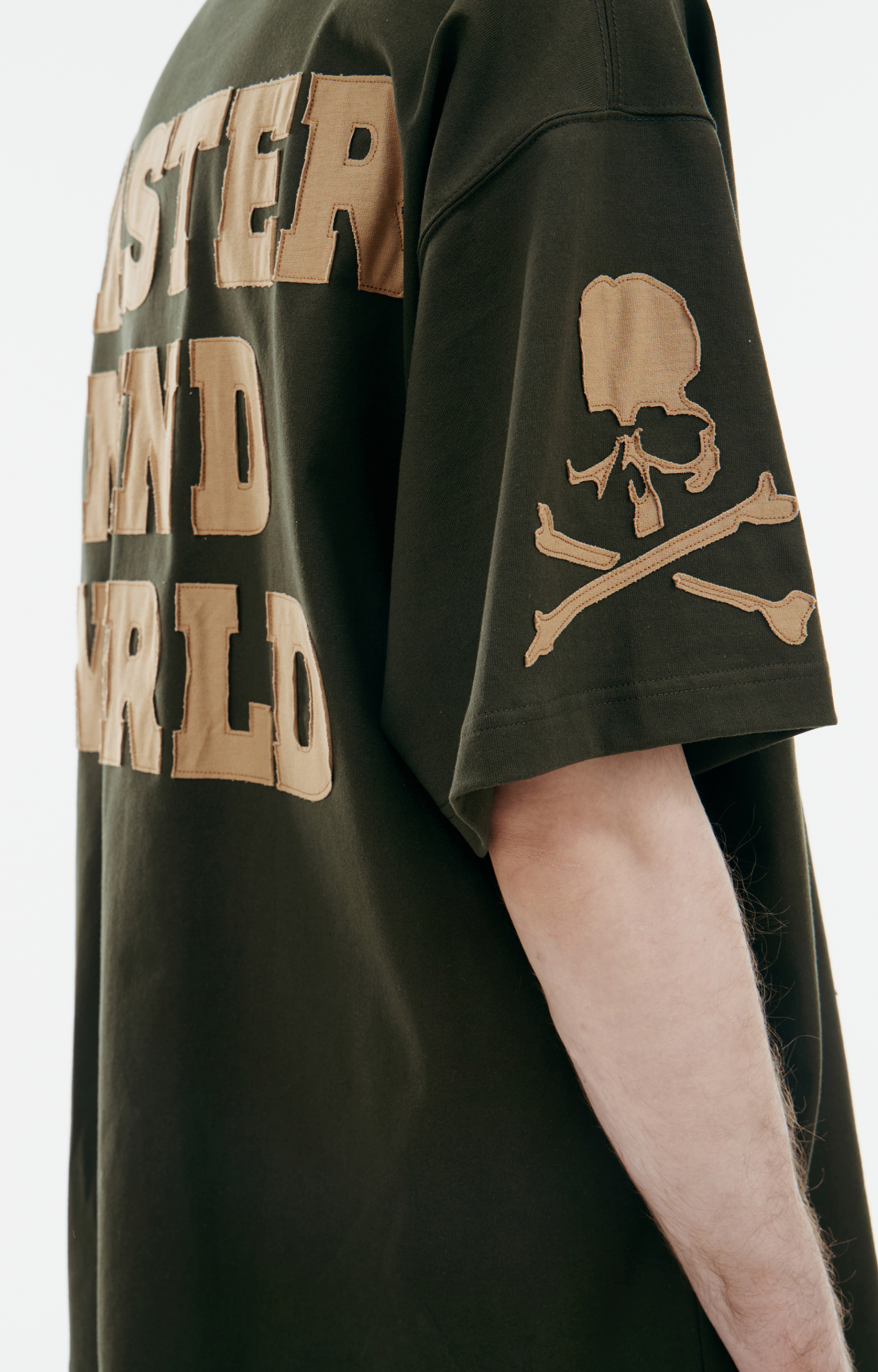 Mastermind WORLD Футболка с логотипом на рукавах