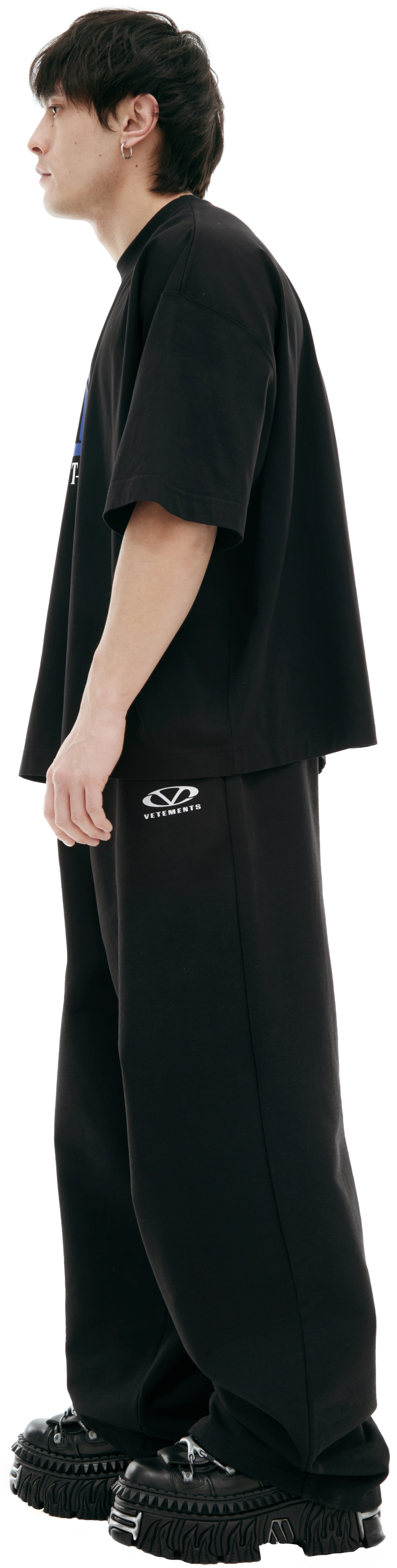 VETEMENTS Футболка \'Very Expensive\'