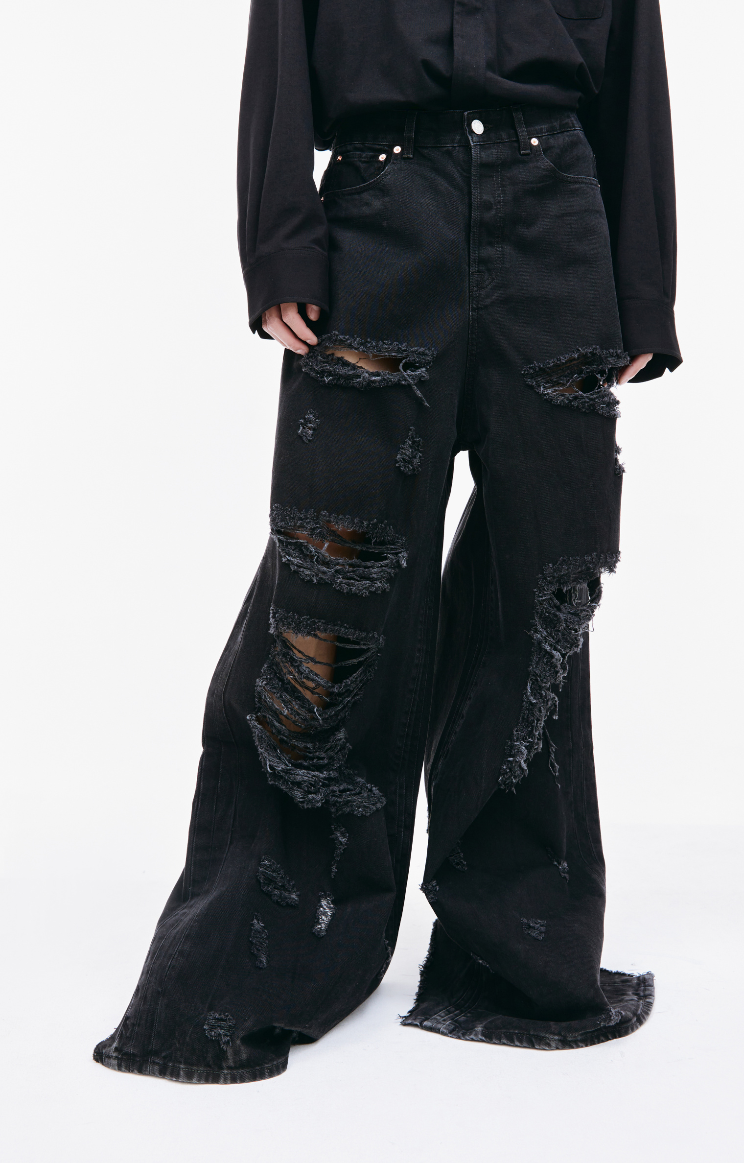 VETEMENTS Рваные джинсы