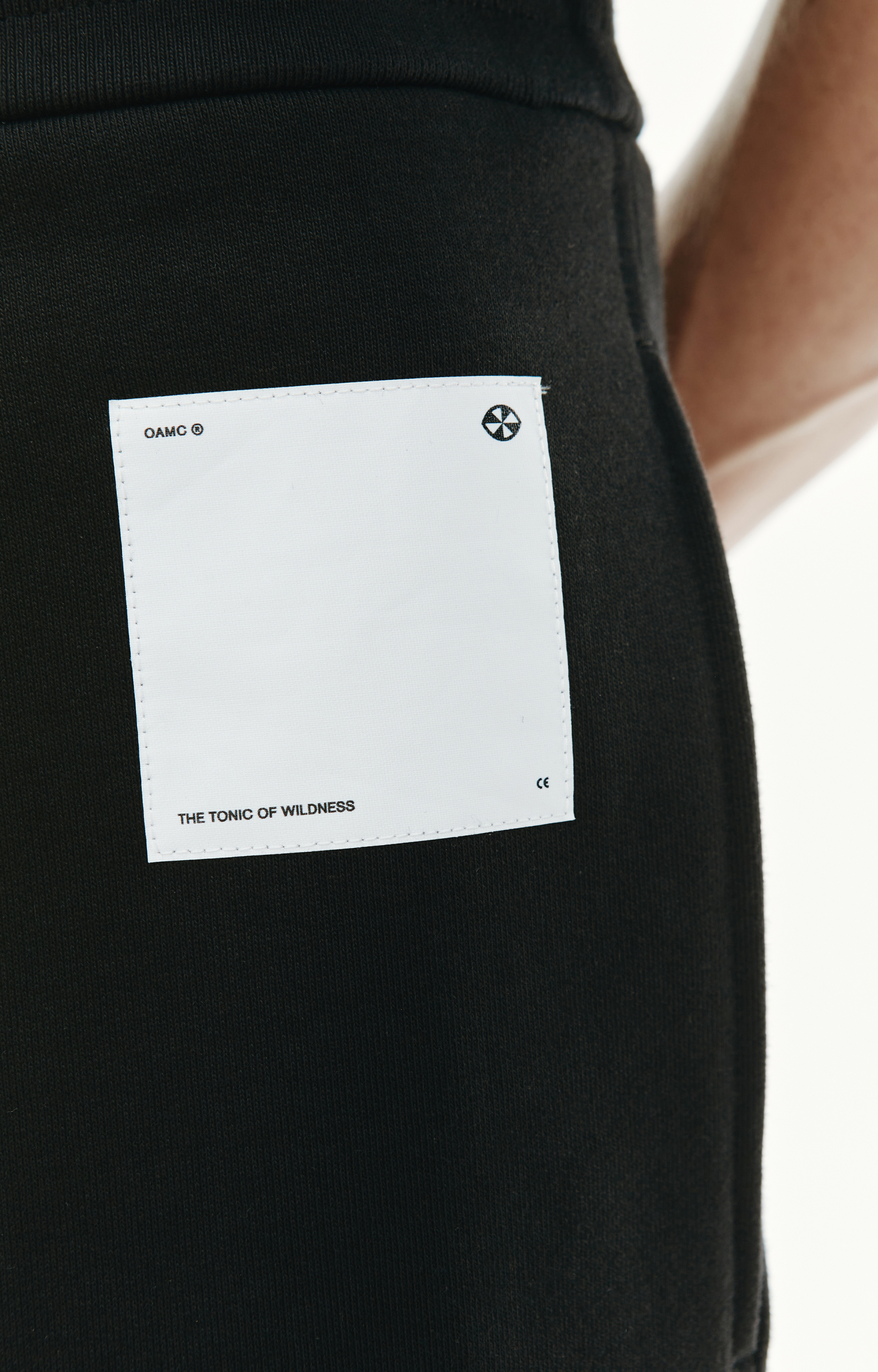 OAMC Широкие шорты со стрелками