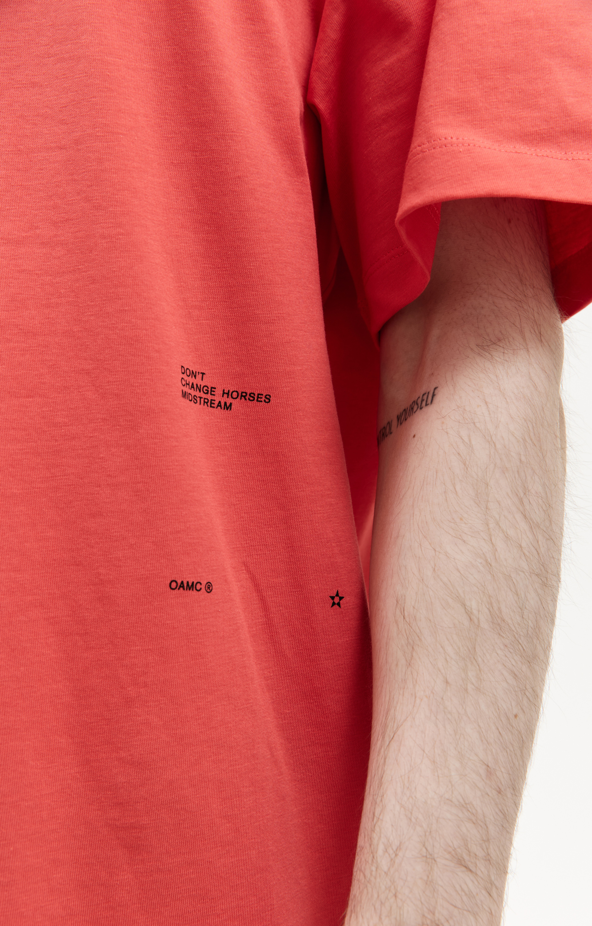 OAMC Футболка Stillest с шелковым патчем