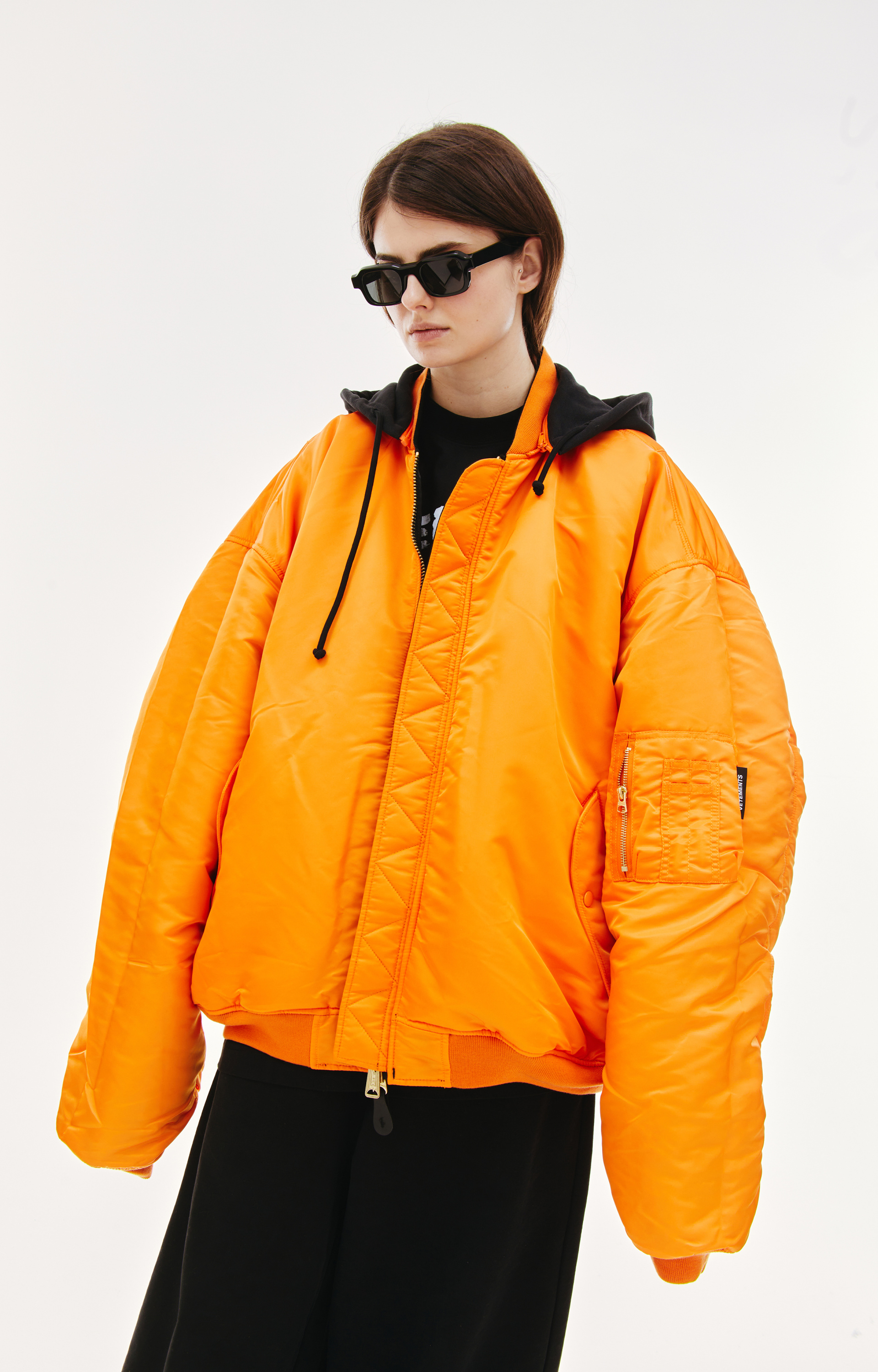 VETEMENTS Двусторонний бомбер VETEMENTS x Alpha Industries