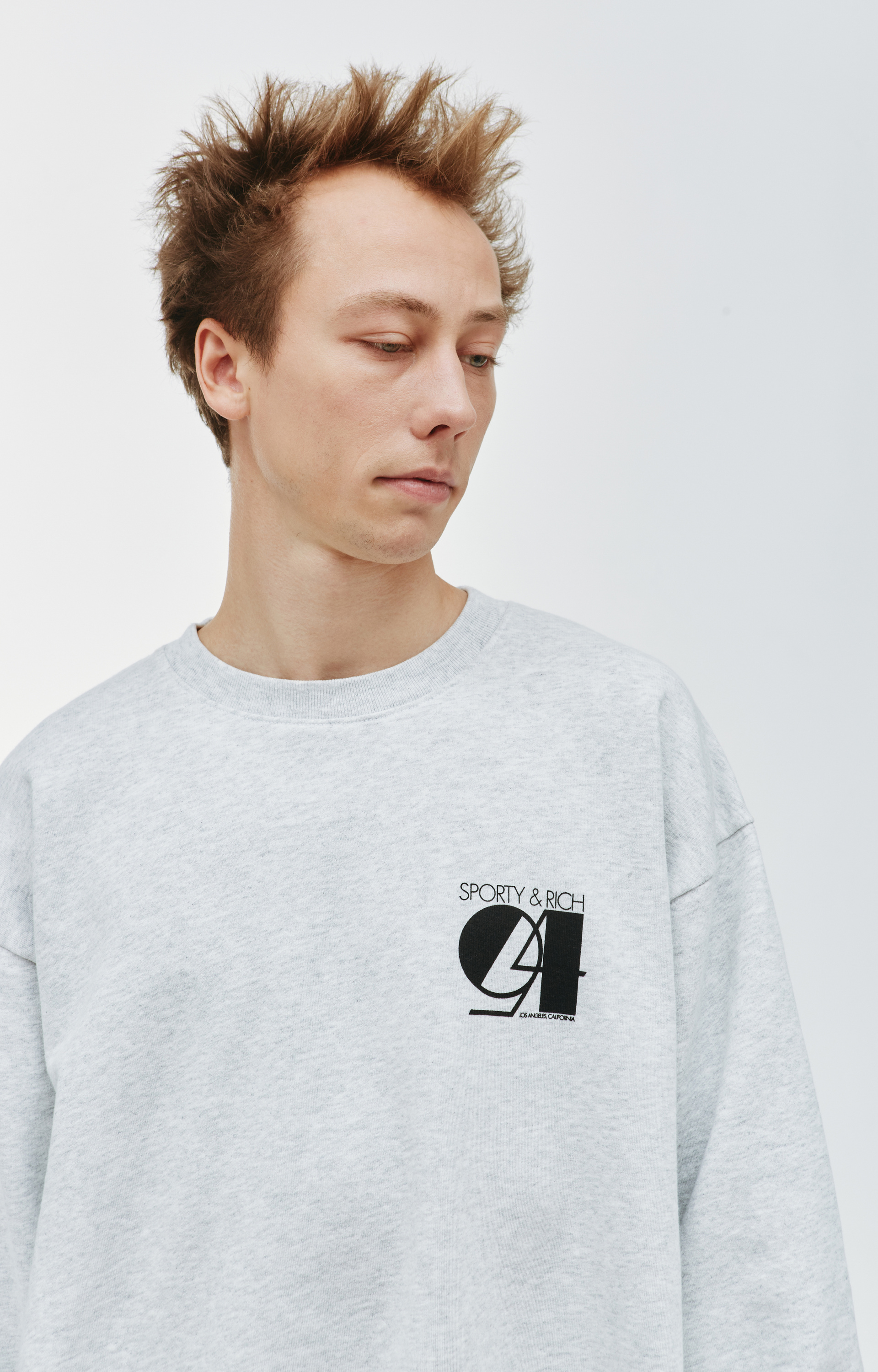 SPORTY & RICH Оверсайз свитшот Studio 94