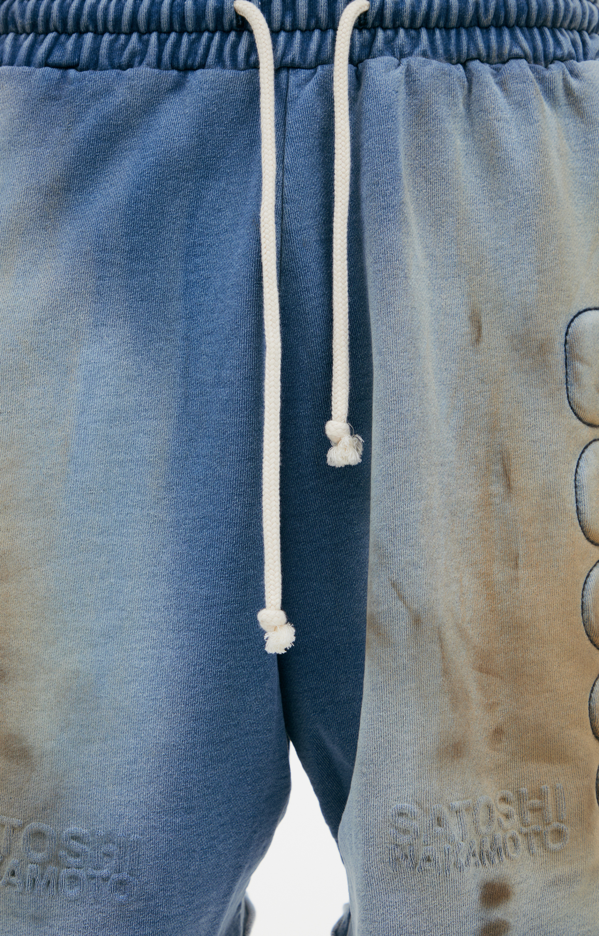 Satoshi Nakamoto Джинсовые шорты с эффектом грязи