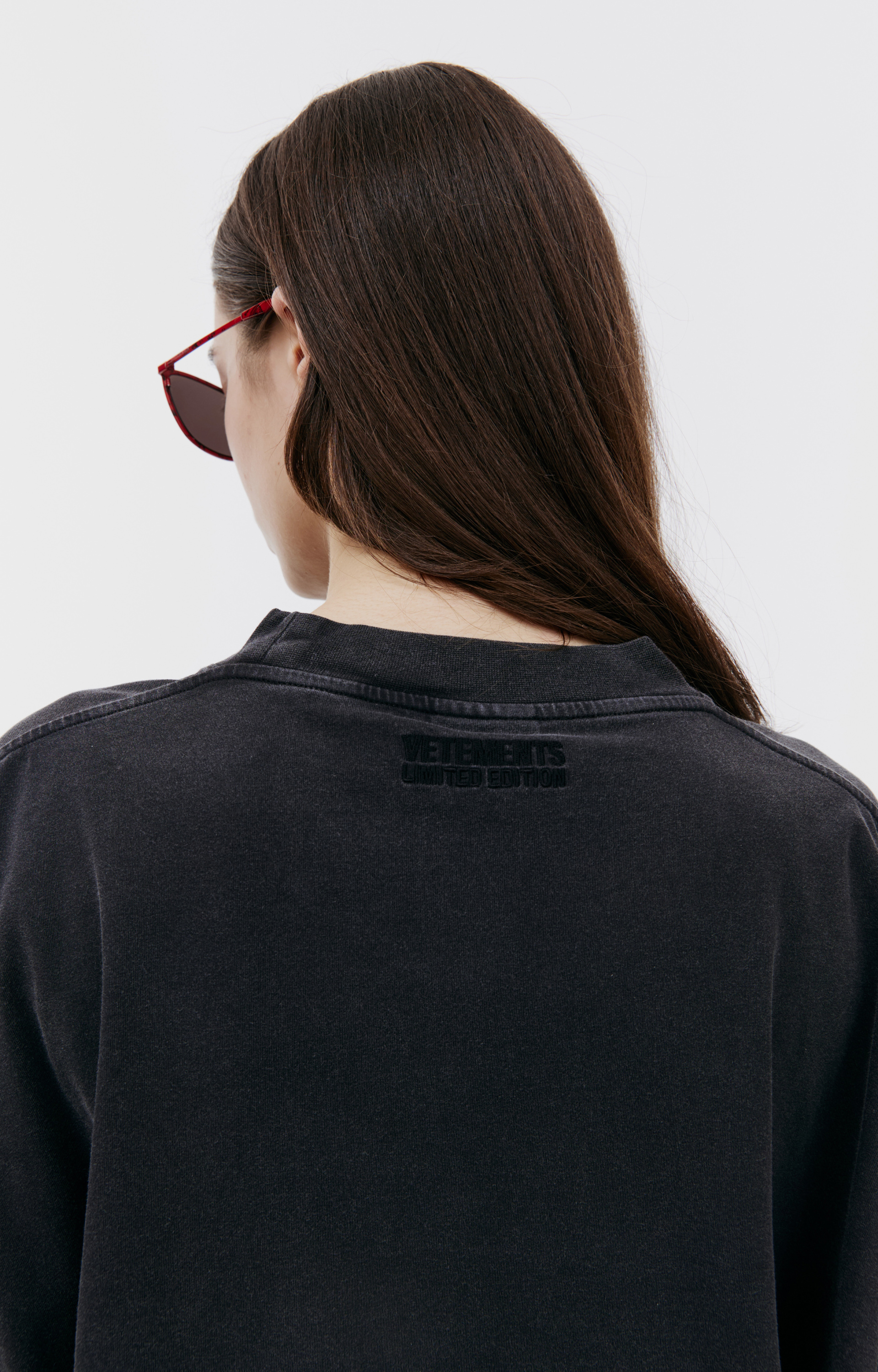 VETEMENTS Оверсайз футболка \'PARIS XXXL\'