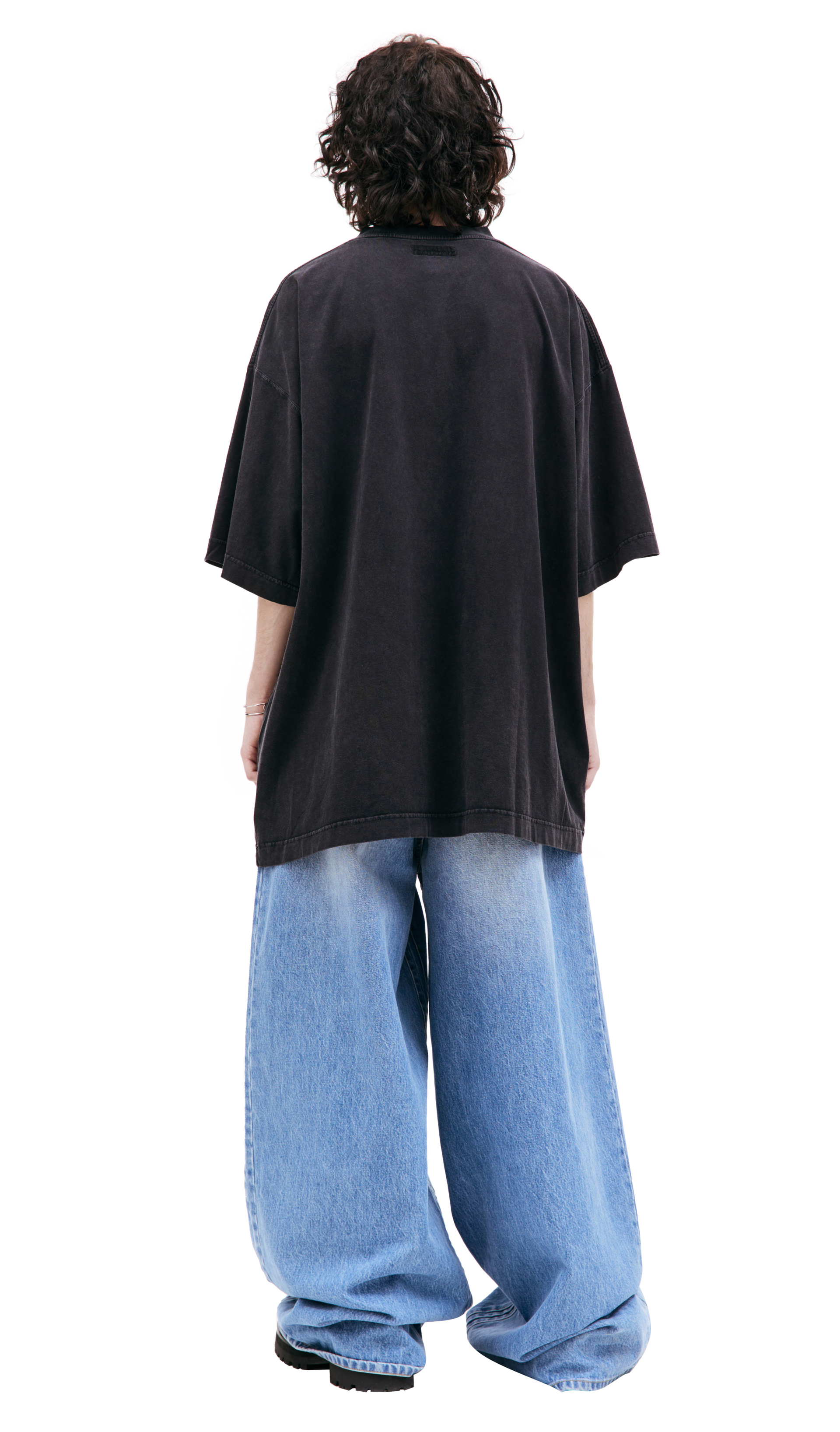 VETEMENTS Оверсайз футболка с принтом XES