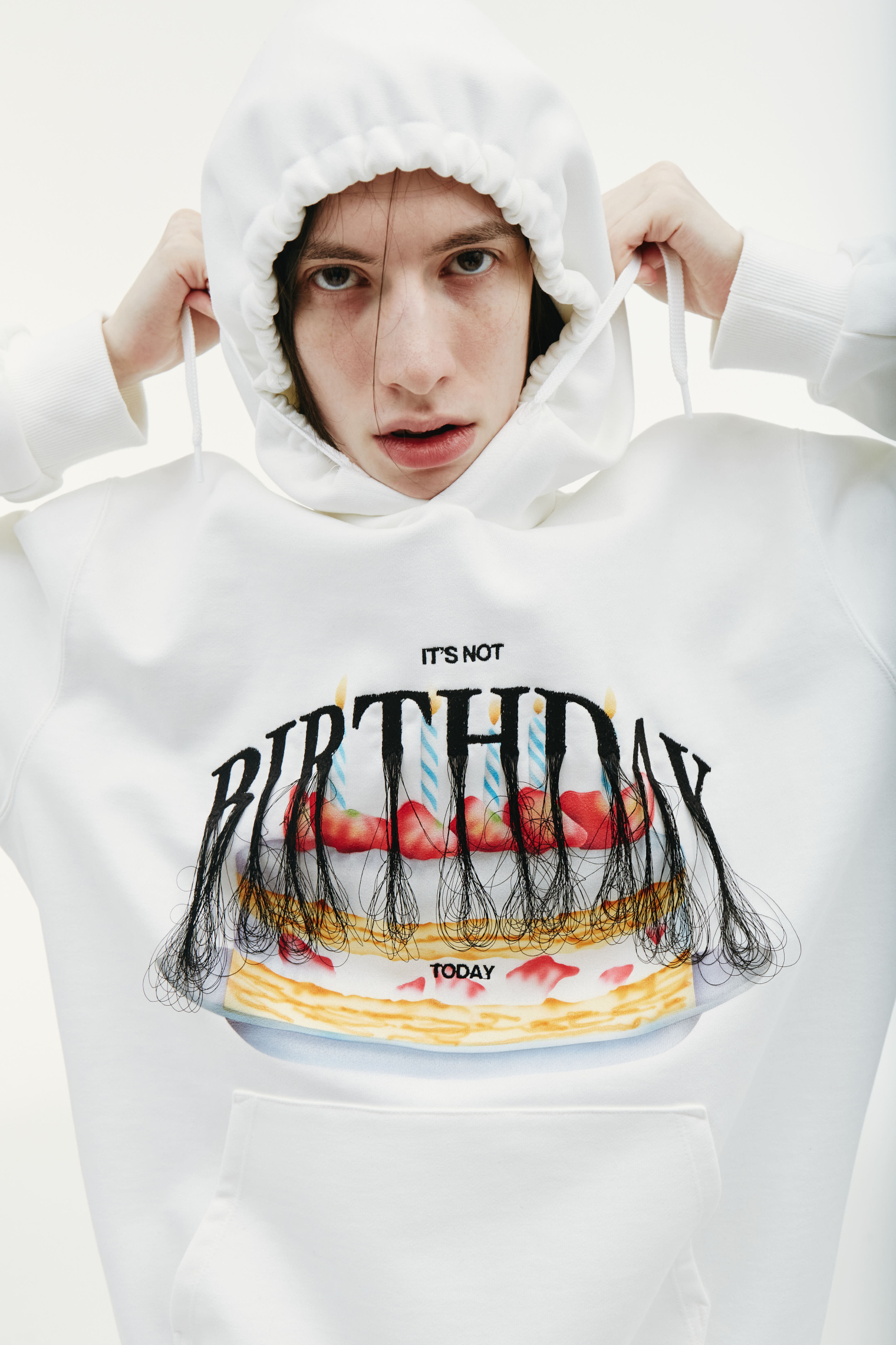 Doublet Худи с вышивкой Birthday и кисточками