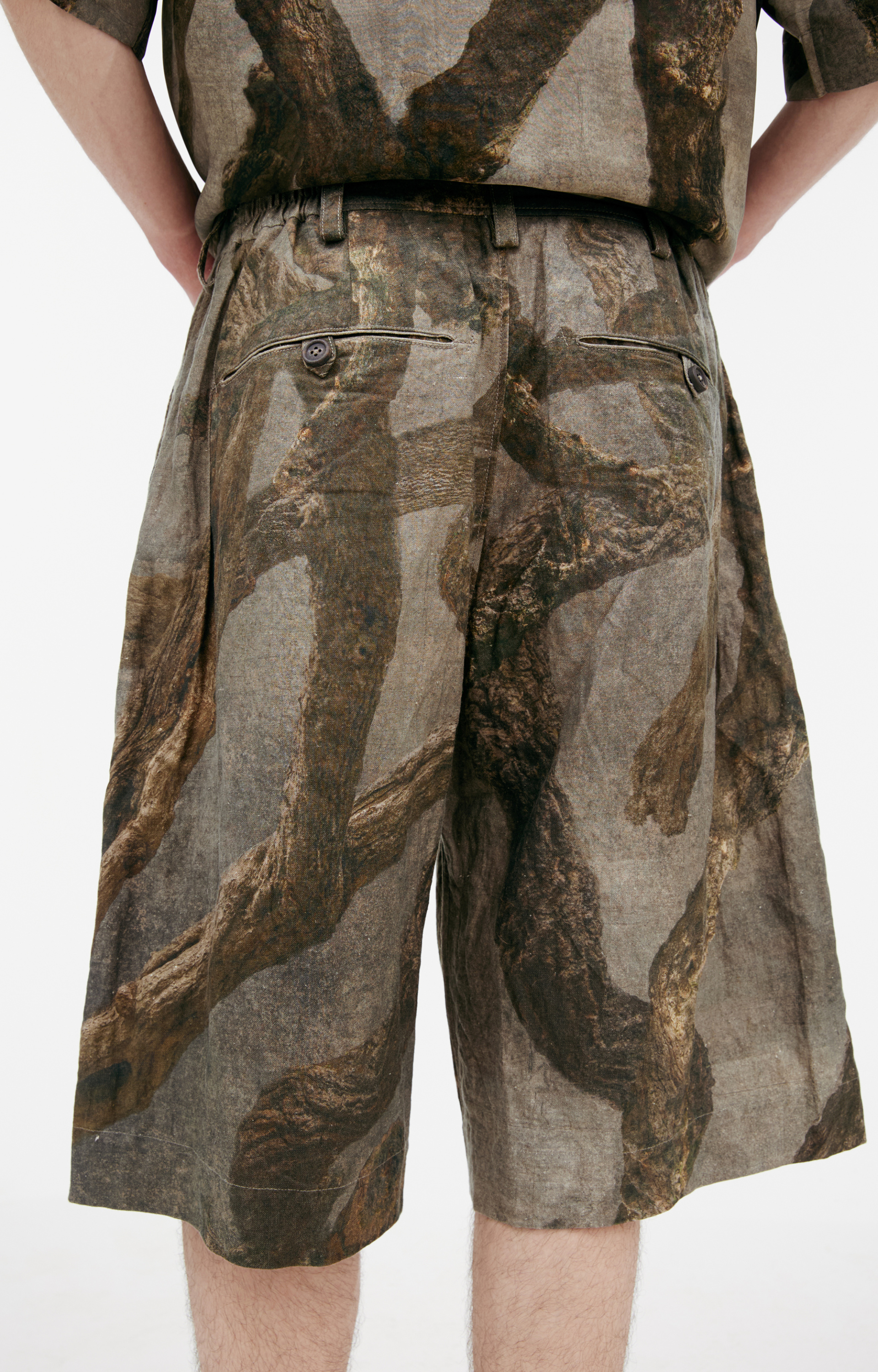 Ziggy Chen Шорты с монопринтом