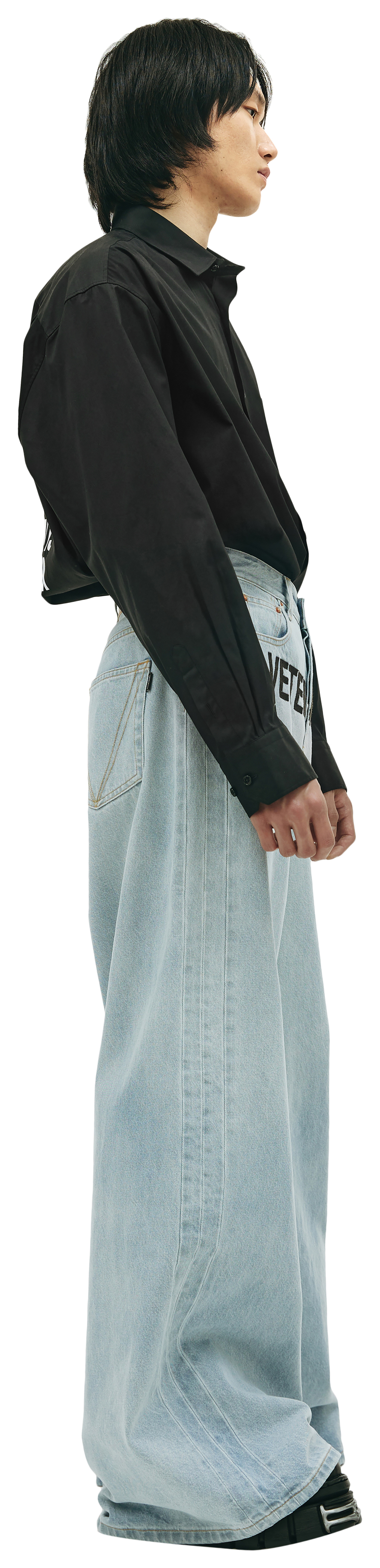 VETEMENTS Широкие джинсы с логотипом