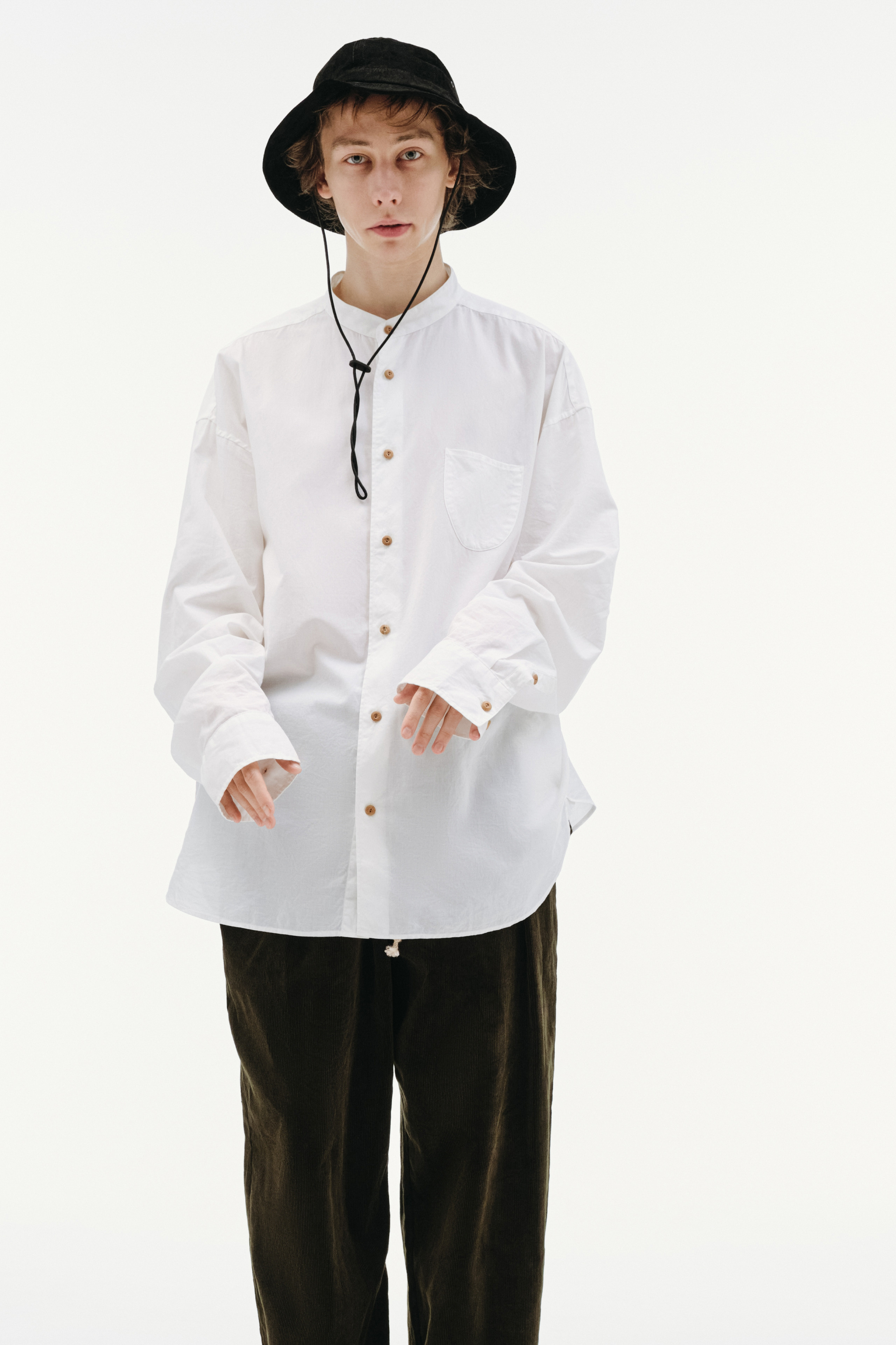 visvim Белая рубашка из хлопка