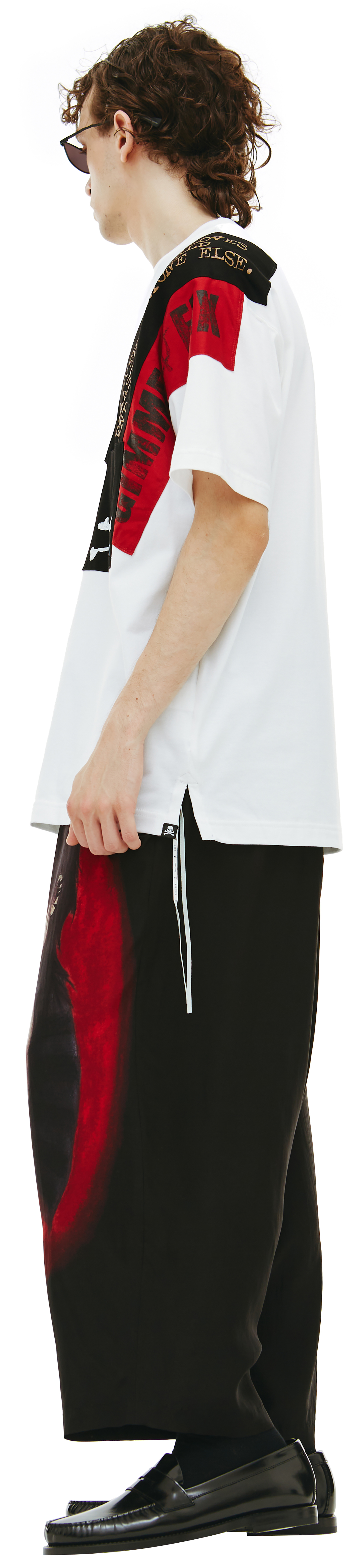 Mastermind WORLD Белая футболка с нашивками