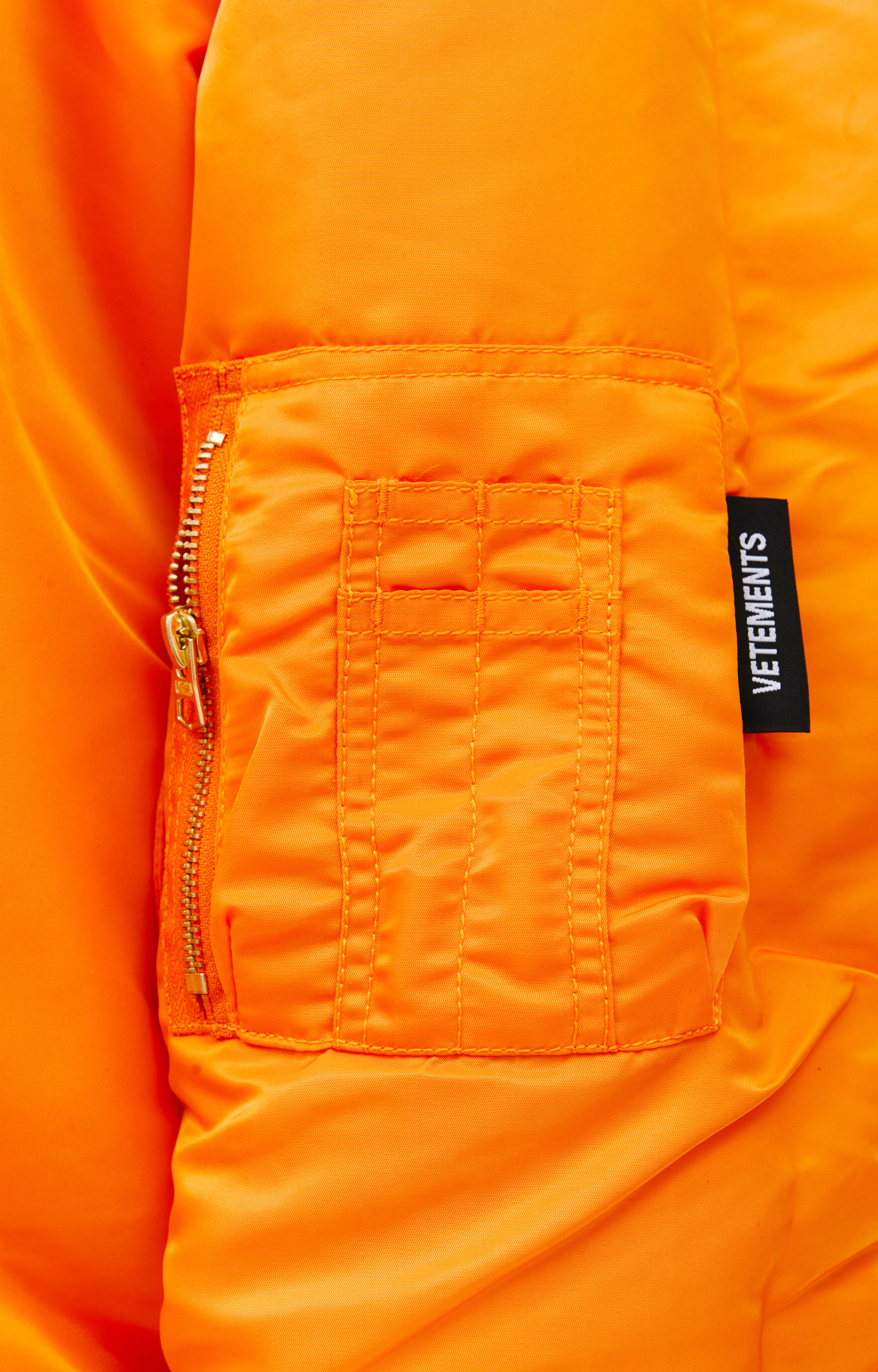 VETEMENTS Двусторонний бомбер VETEMENTS x Alpha Industries