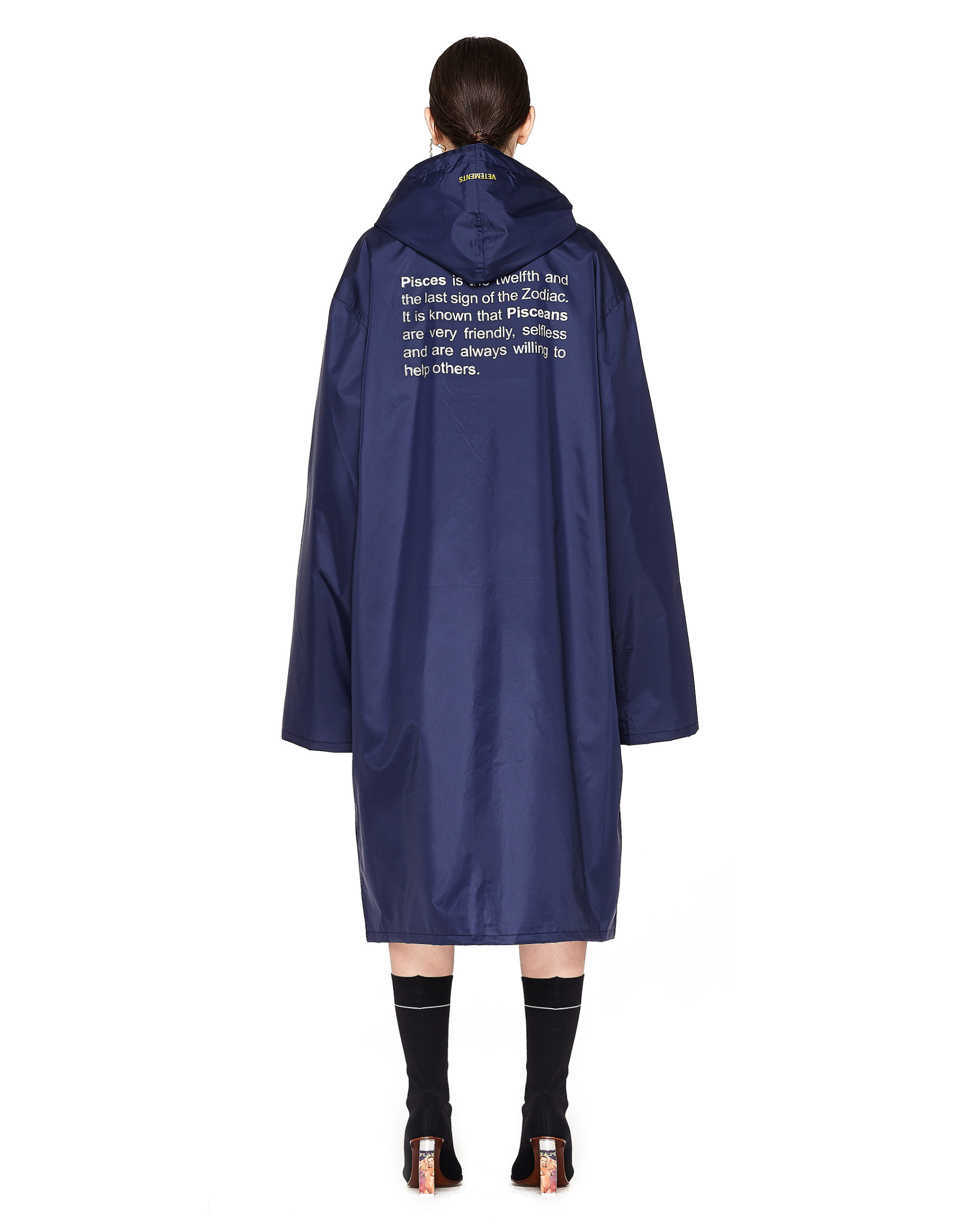VETEMENTS Oversize-дождевик с принтом \'Рыбы\'