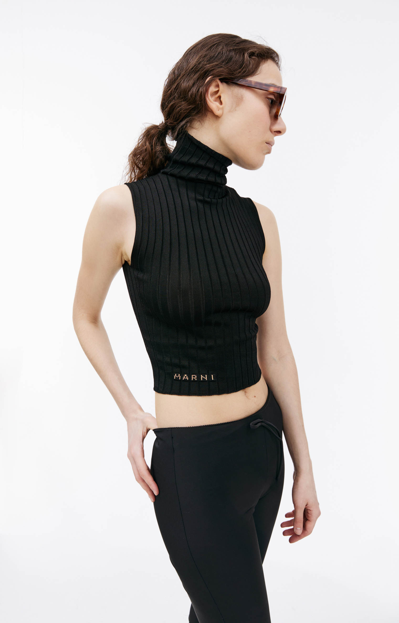 Marni Черный топ с высоким горлом