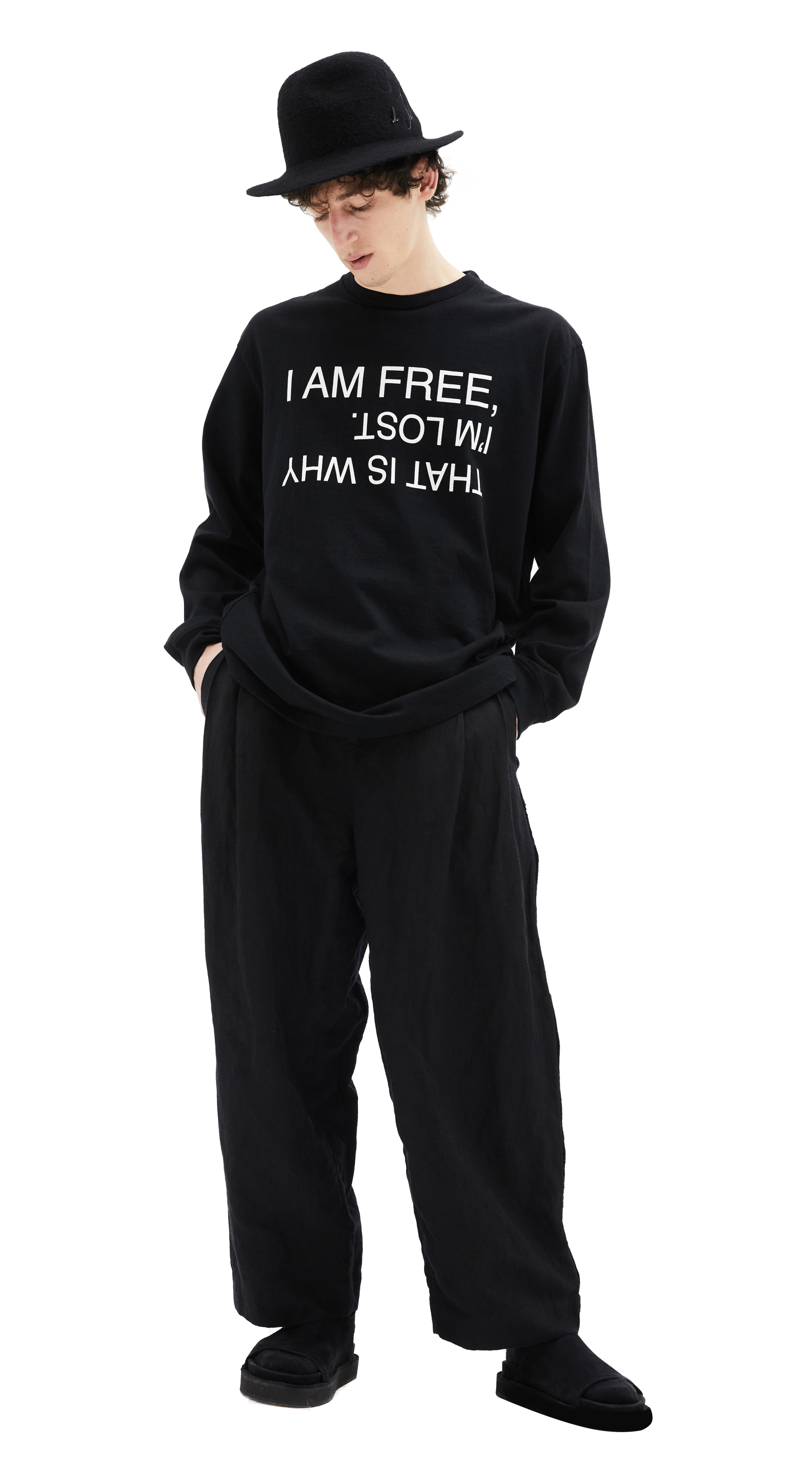 Junya Watanabe Шерстяная шляпа с вышитым логотипом