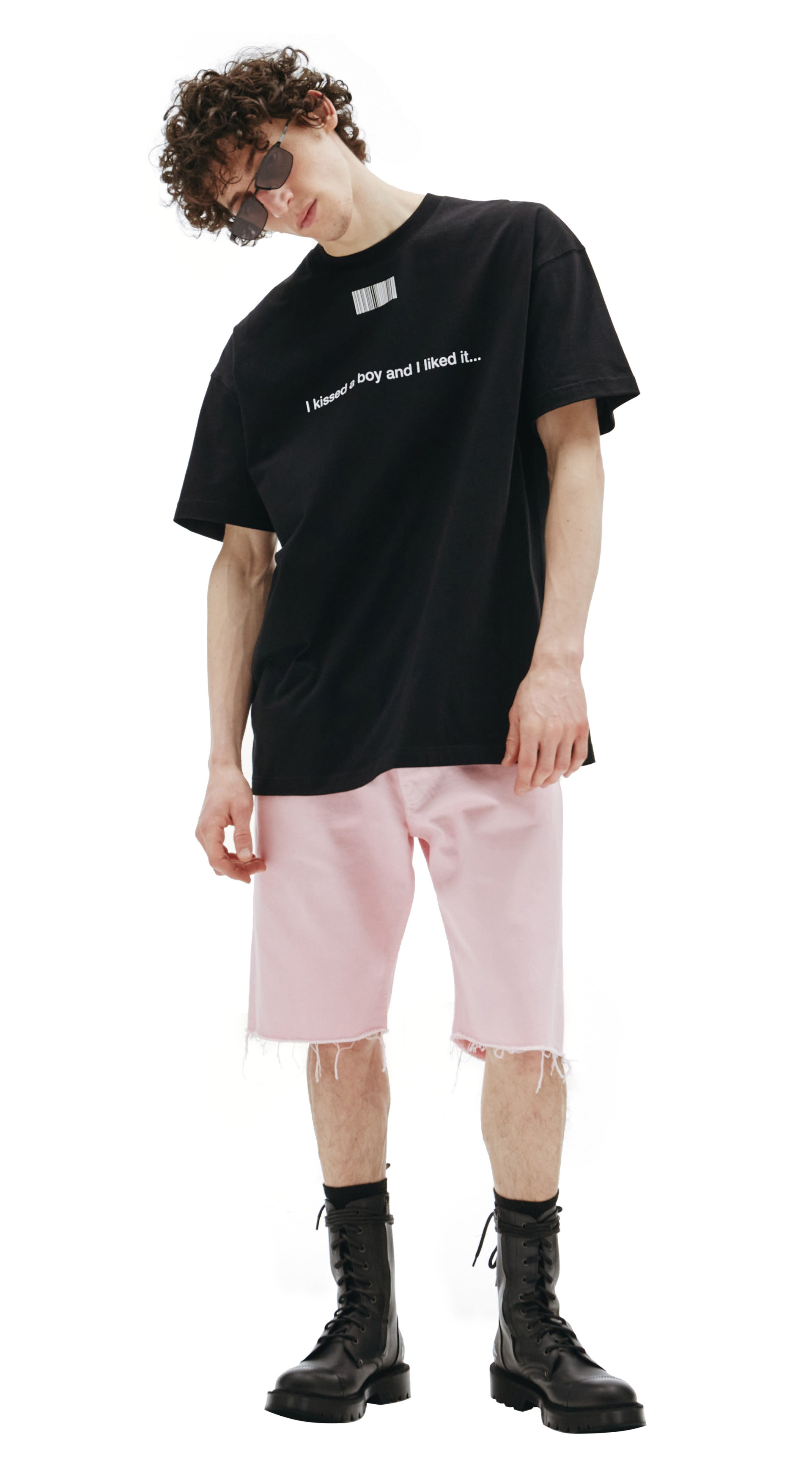 VTMNTS Футболка I kissed a boy and i like it