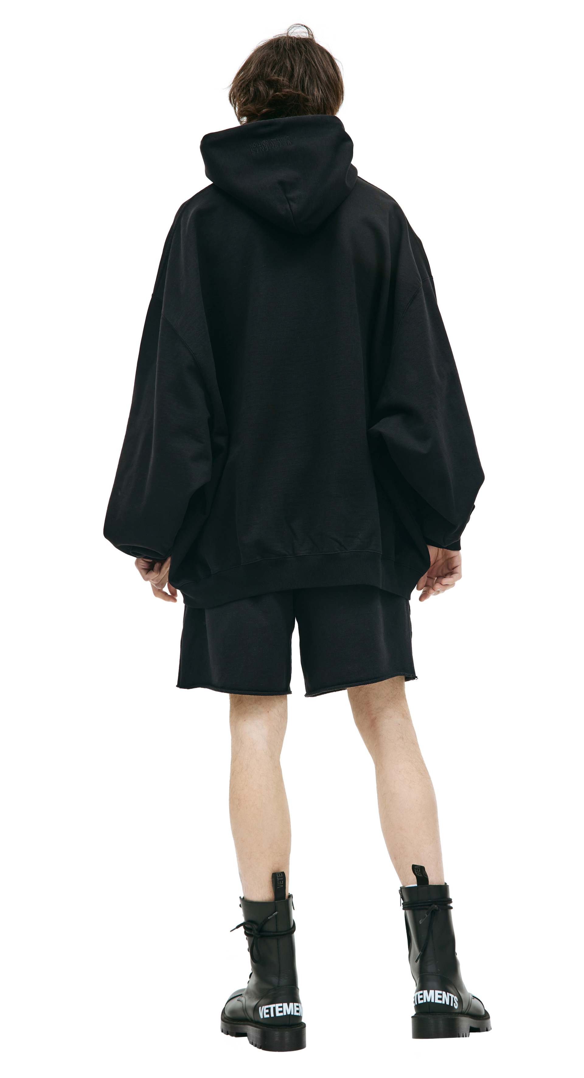 VETEMENTS Оверсайз худи с принтом