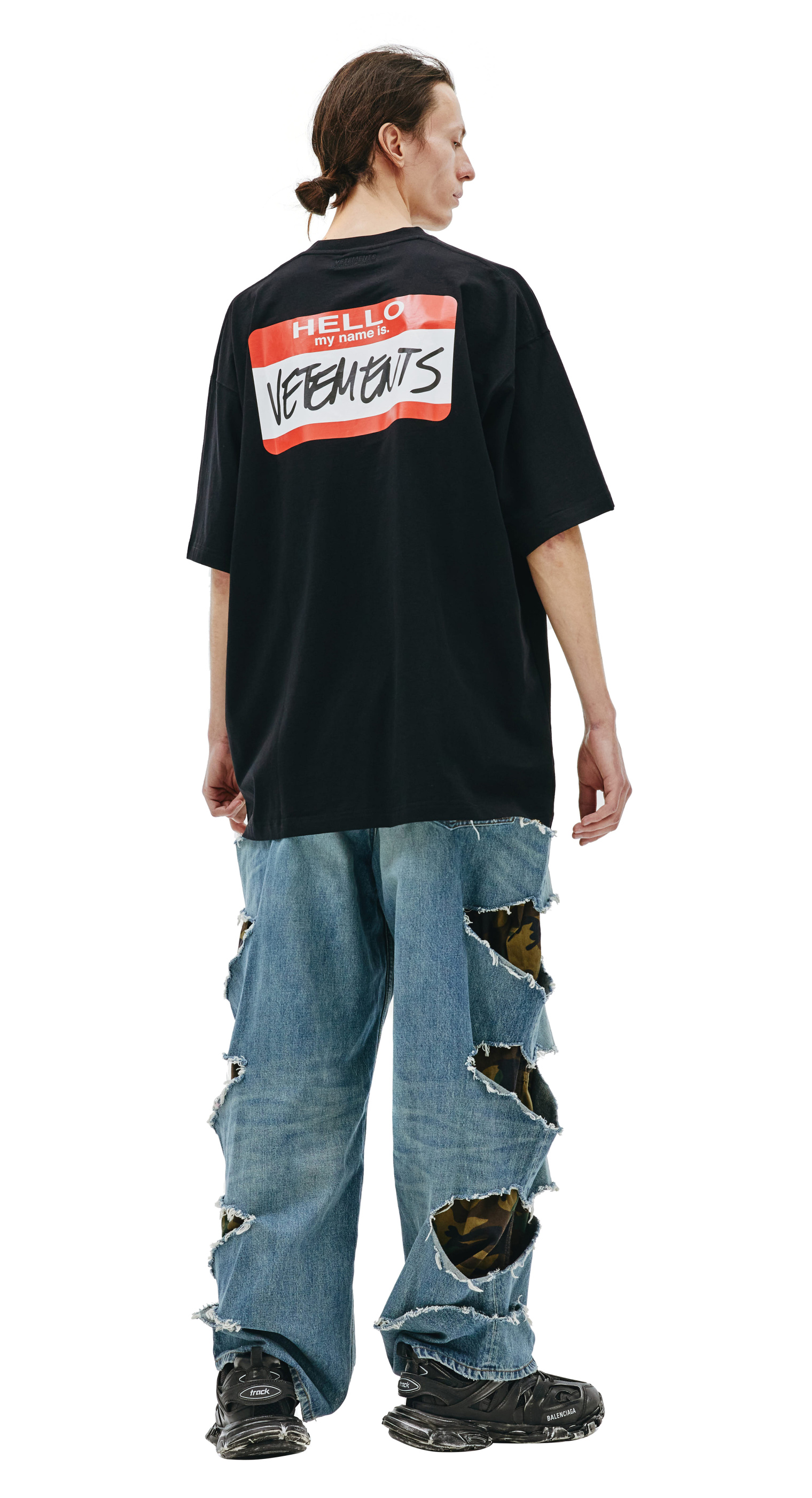 VETEMENTS Черная футболка с патчем