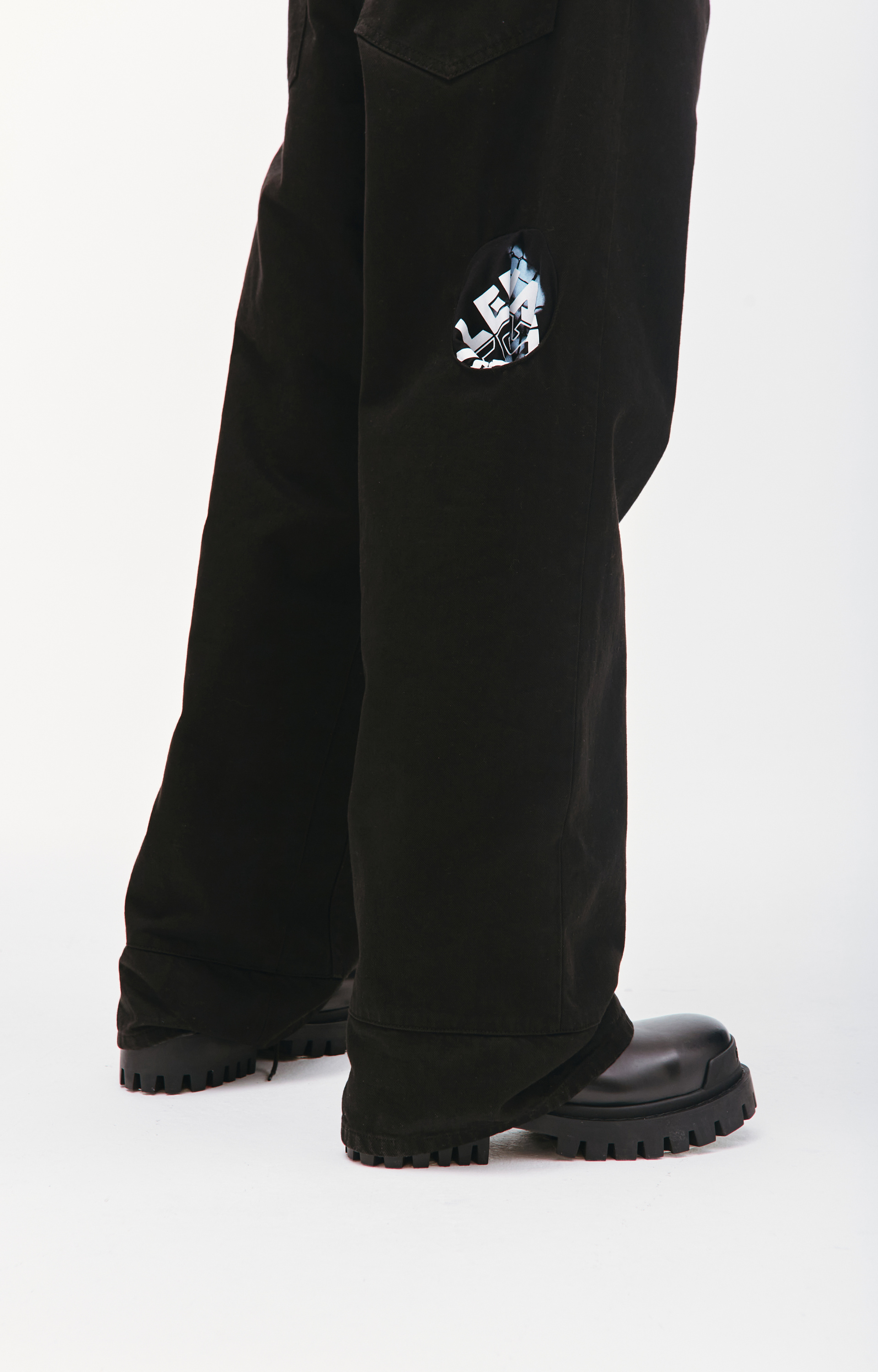 Raf Simons Широкие джинсы с графичными карманами