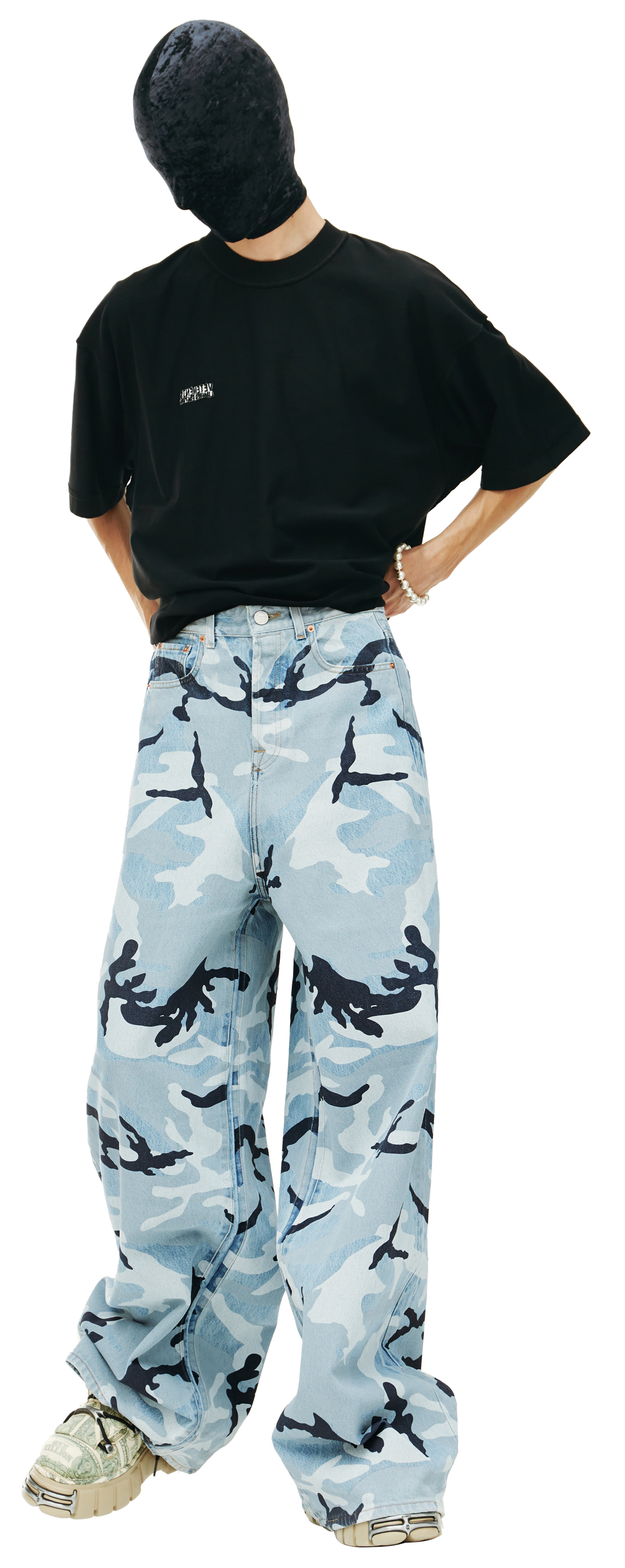 VETEMENTS Широкие камуфляж джинсы