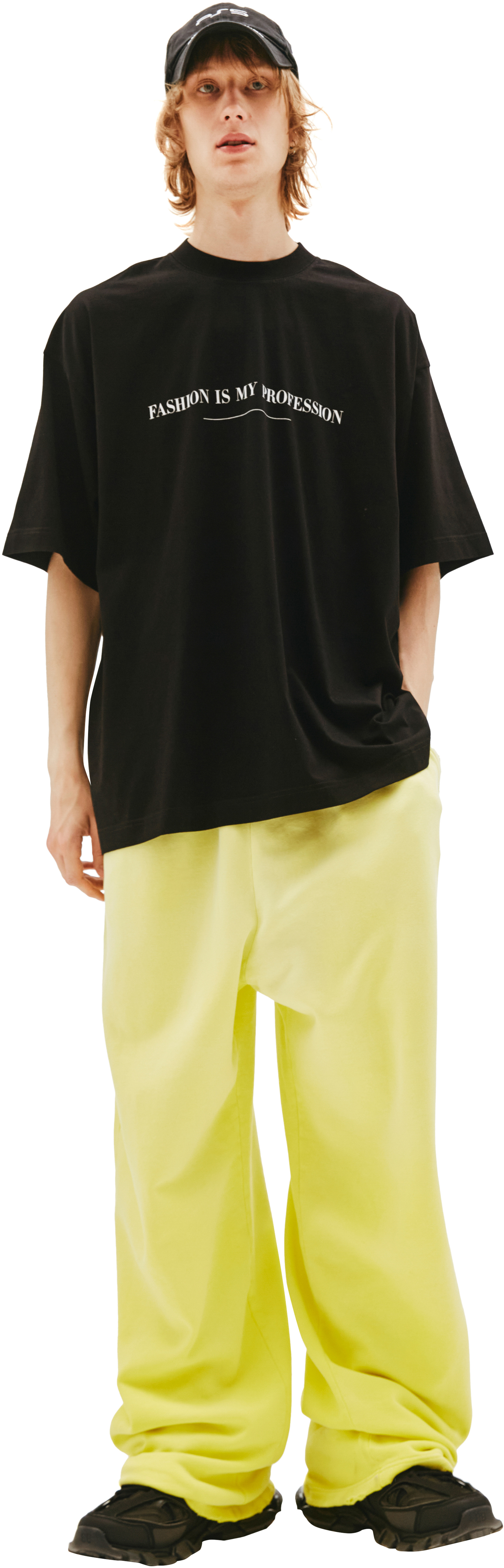 VETEMENTS Черная футболка с принтом Fashion is my profession