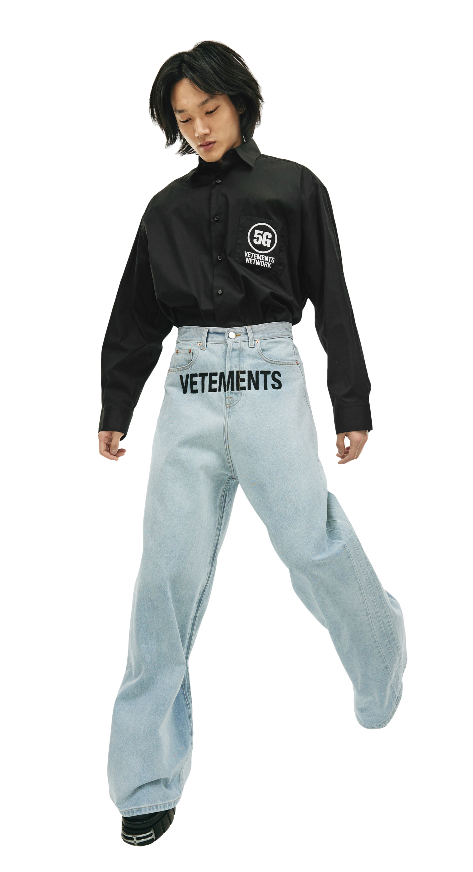 VETEMENTS Широкие джинсы с логотипом