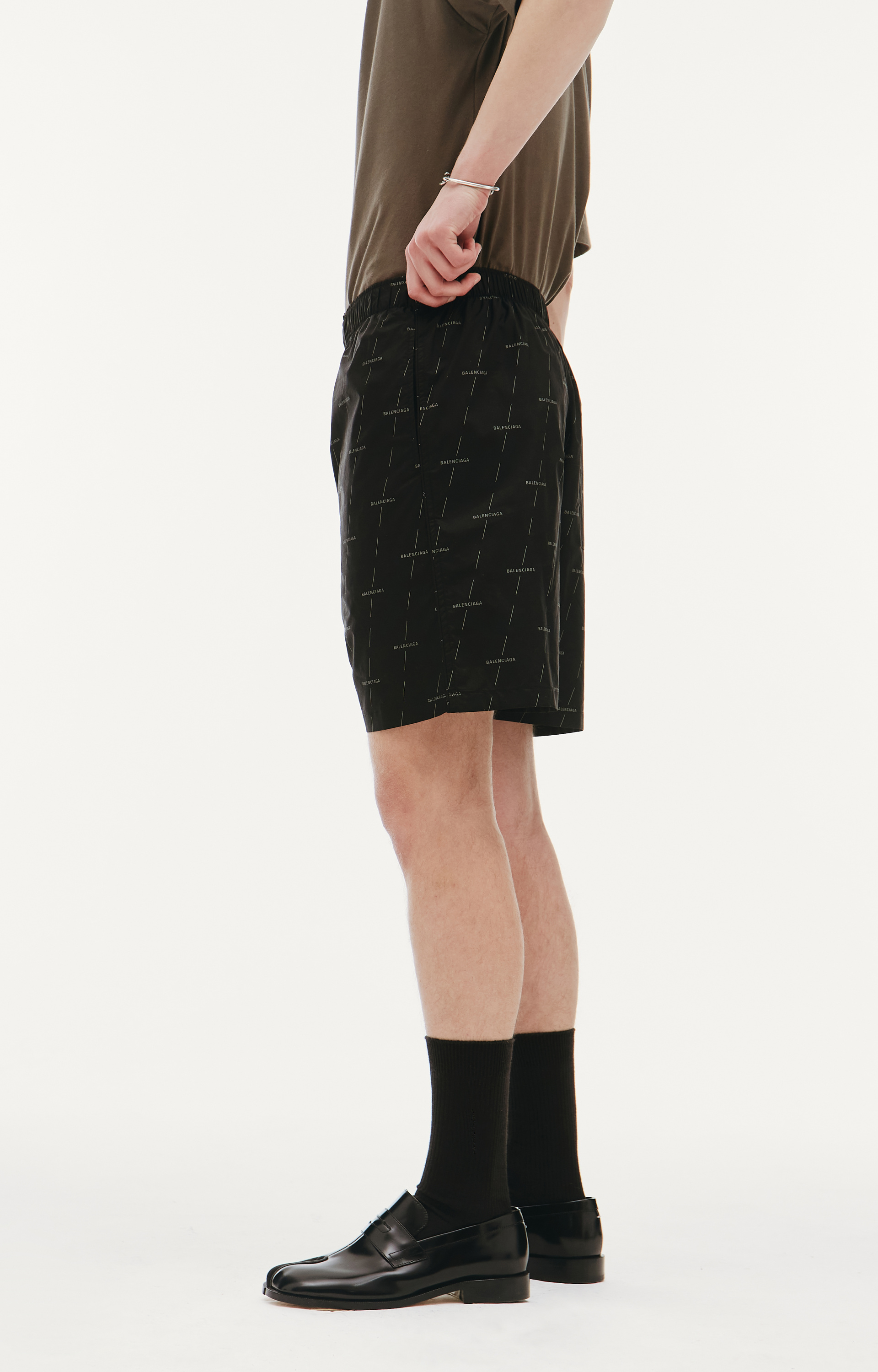 Balenciaga Черные шорты с монопринтом Balenciaga